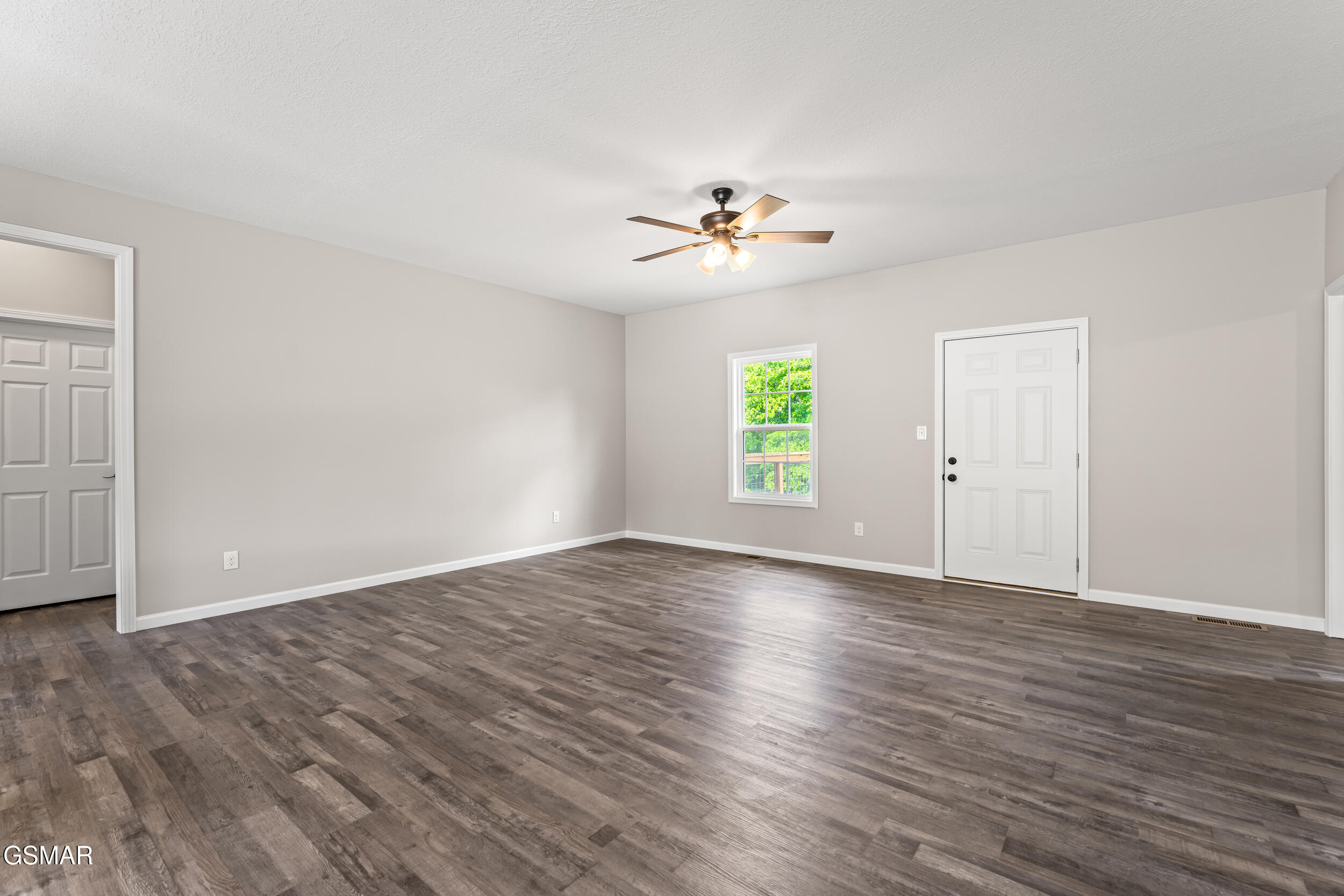 2102 Kings View Loop Seymour TN 37865