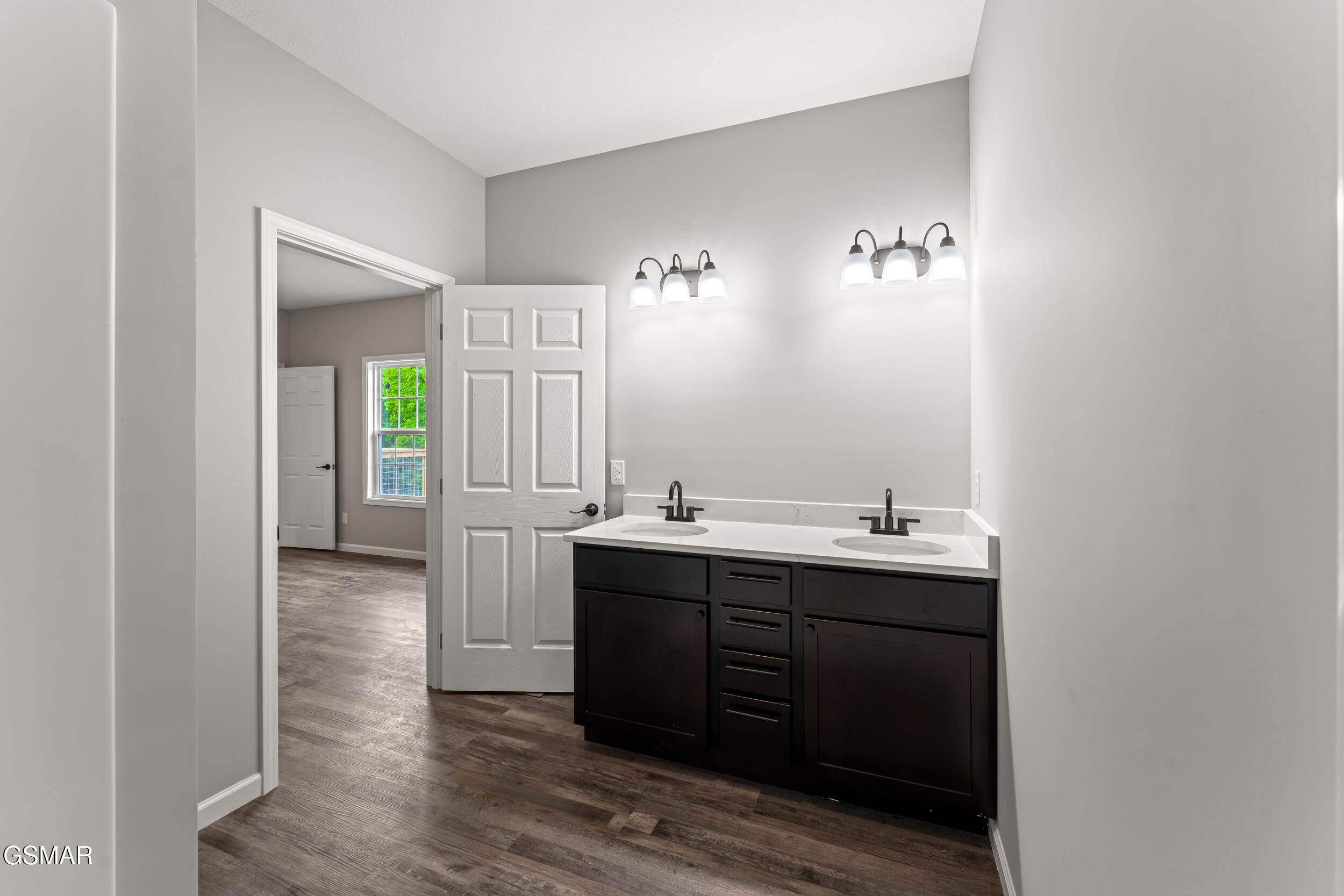 2102 Kings View Loop Seymour TN 37865