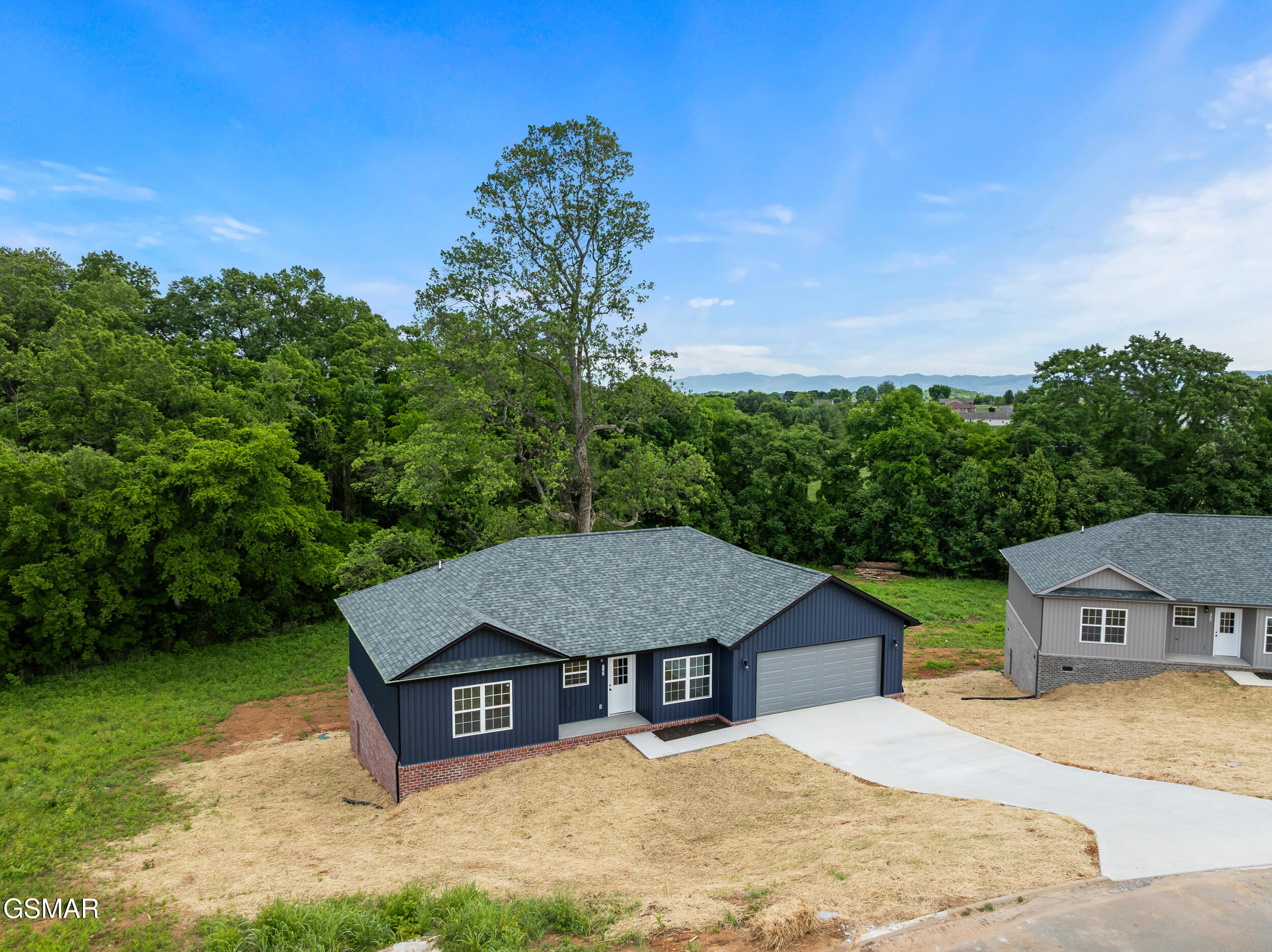 2102 Kings View Loop Seymour TN 37865