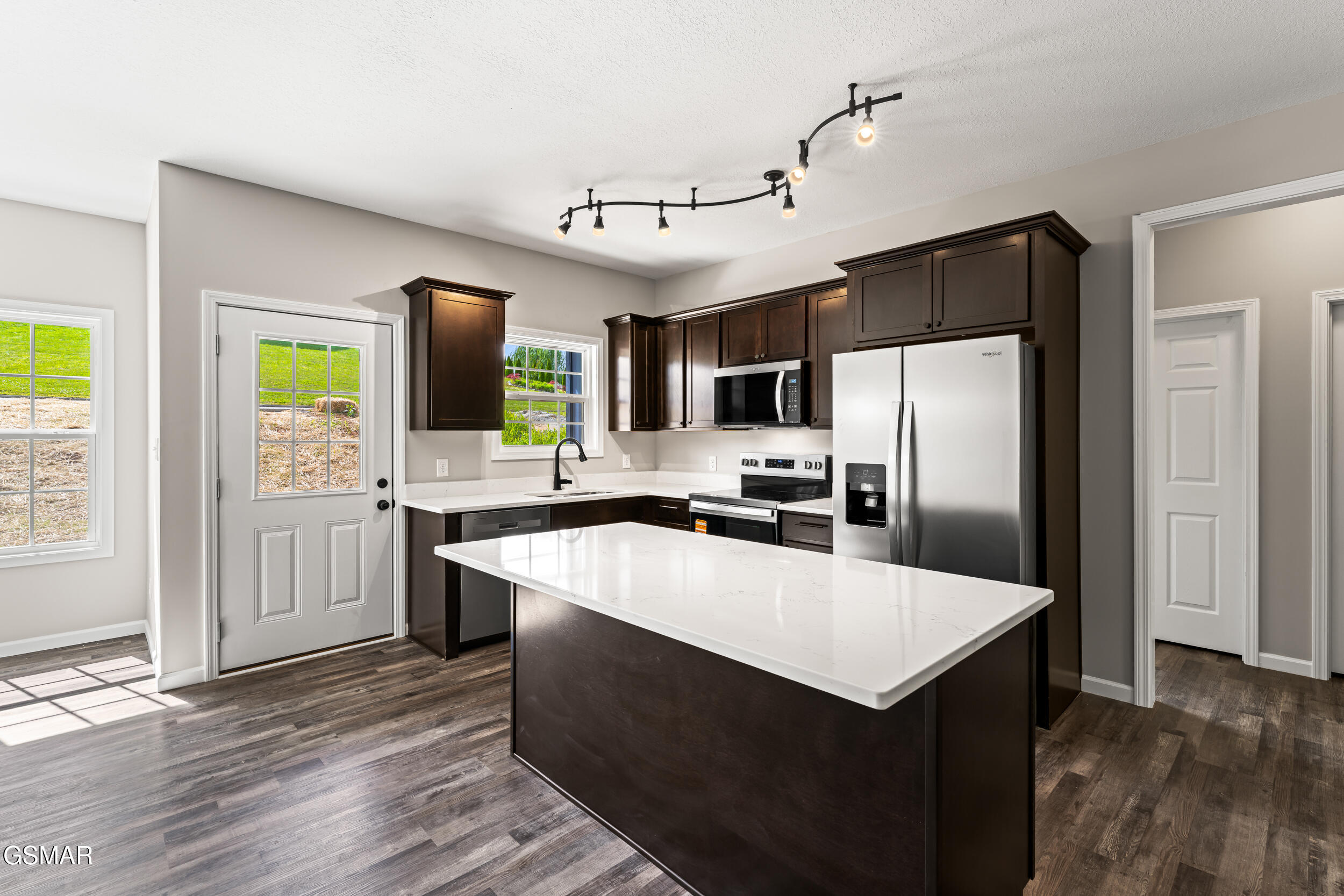 2102 Kings View Loop Seymour TN 37865