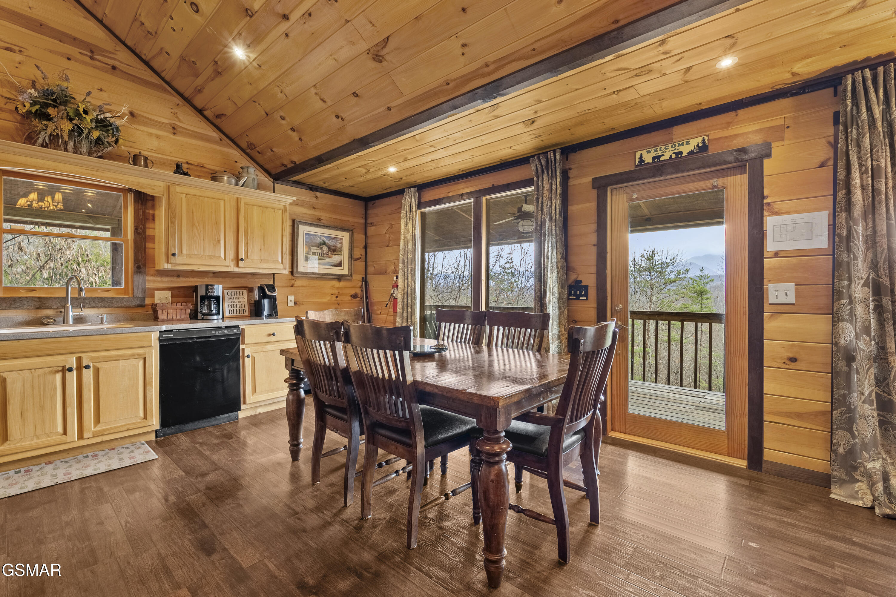 1625 Bear Claw Way Sevierville TN 37862