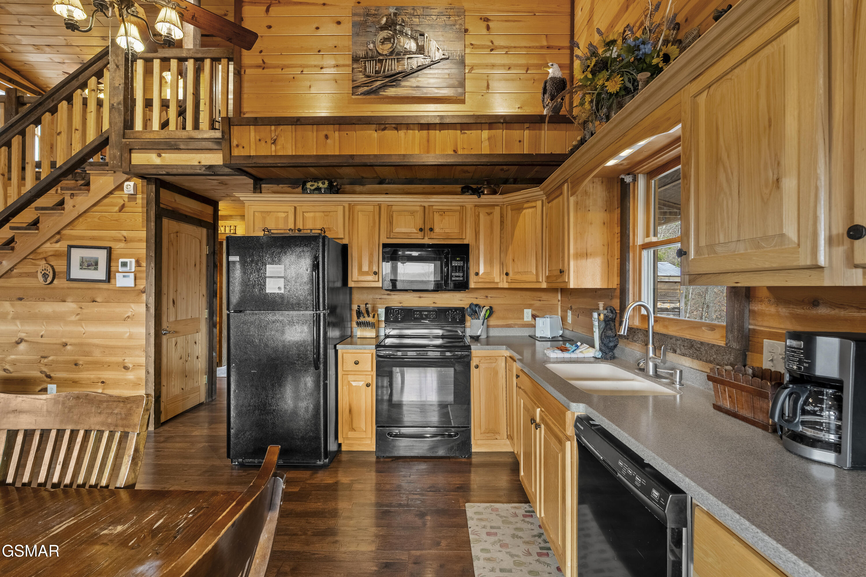 1625 Bear Claw Way Sevierville TN 37862