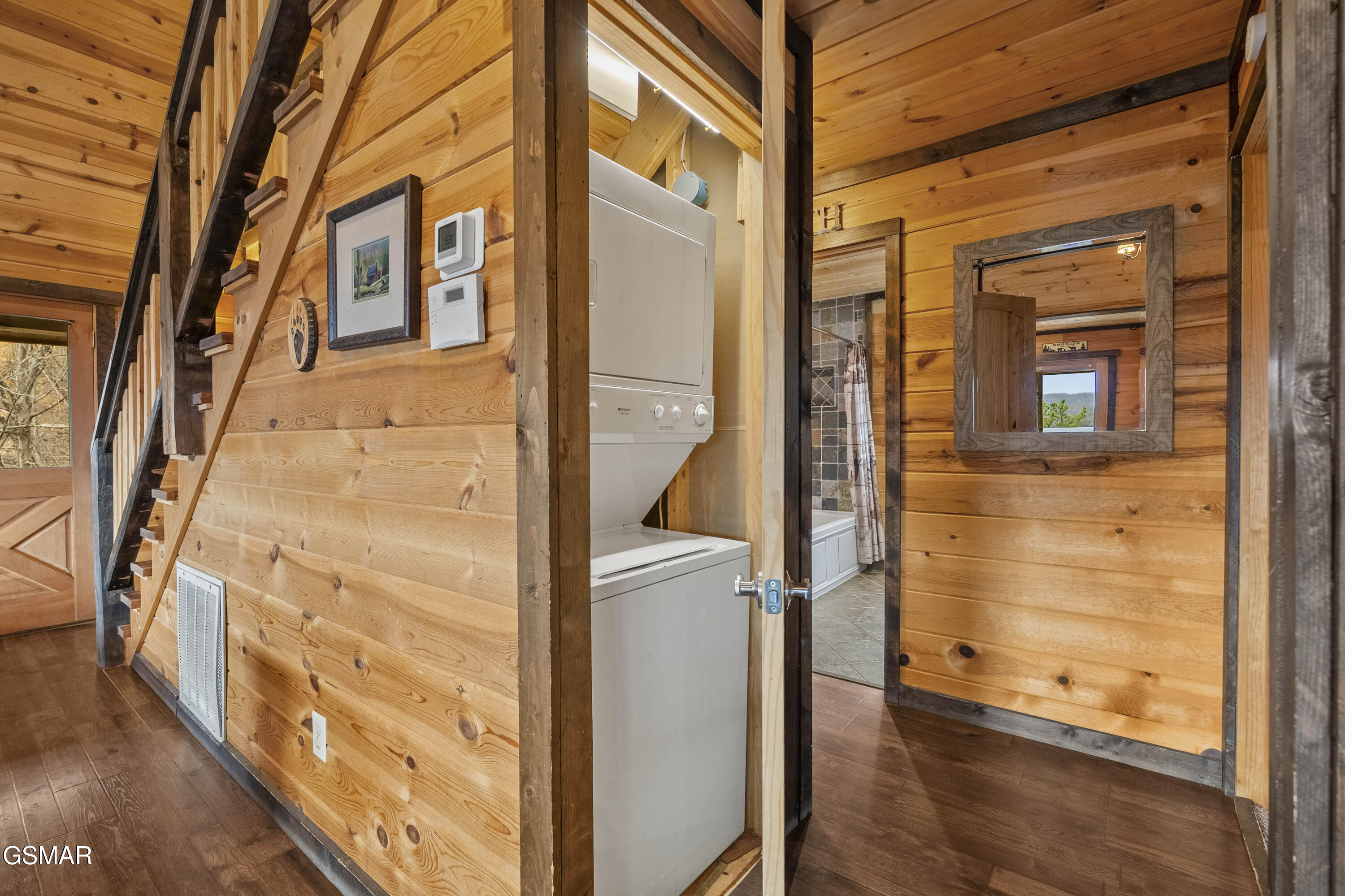 1625 Bear Claw Way Sevierville TN 37862