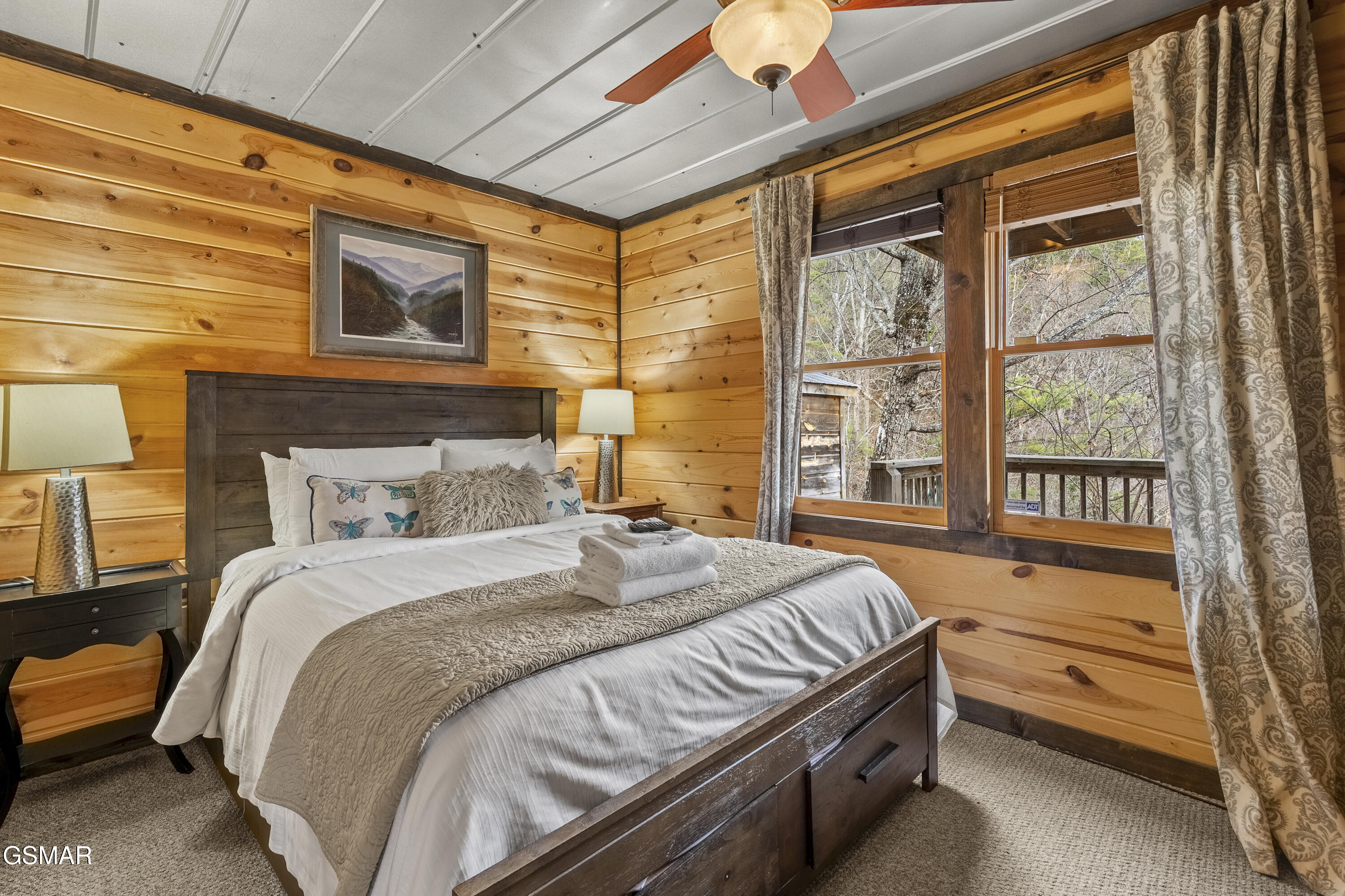 1625 Bear Claw Way Sevierville TN 37862