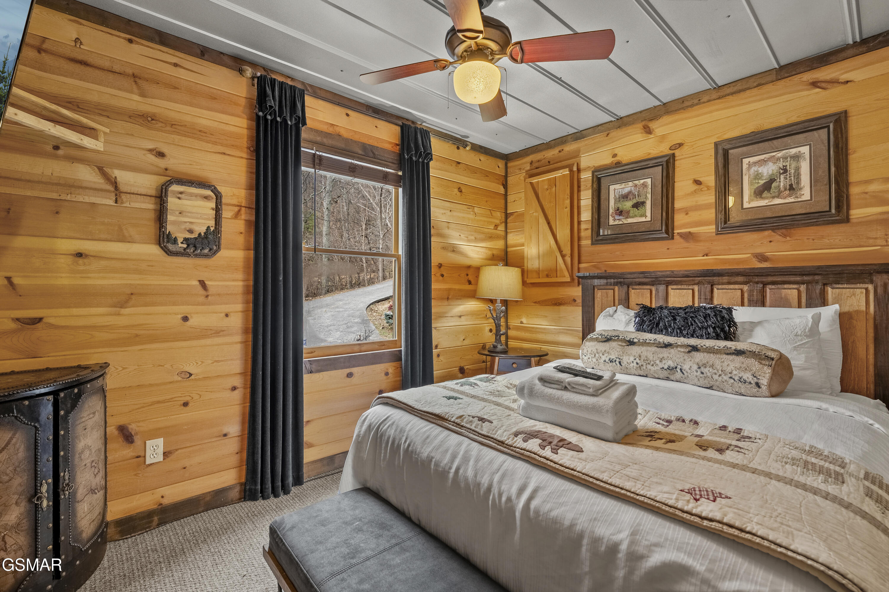 1625 Bear Claw Way Sevierville TN 37862