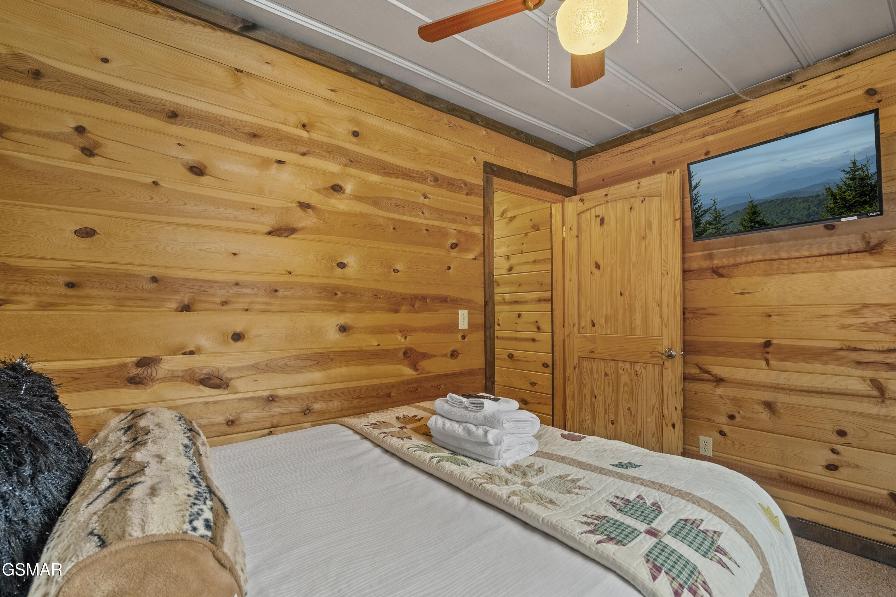 1625 Bear Claw Way Sevierville TN 37862