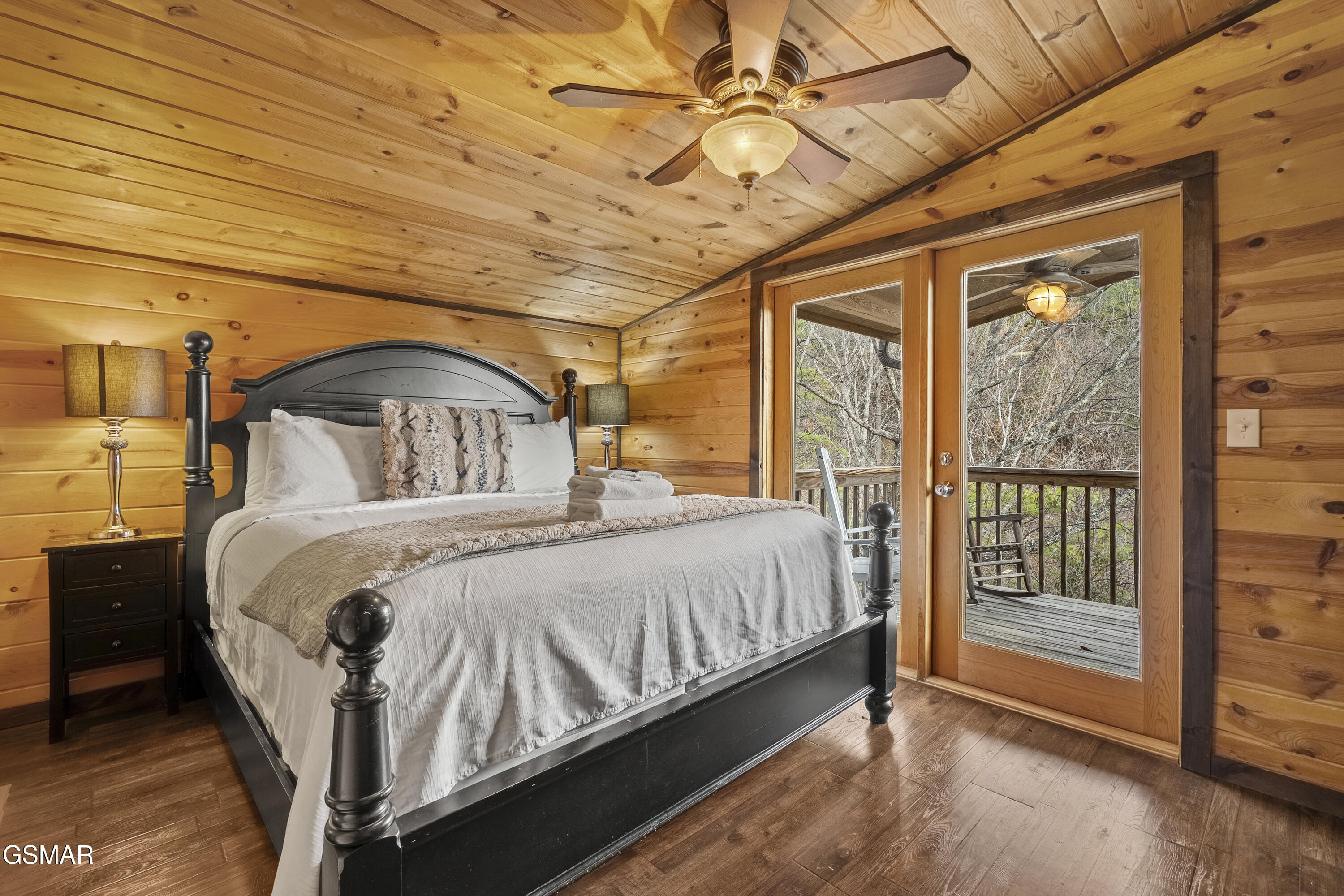 1625 Bear Claw Way Sevierville TN 37862