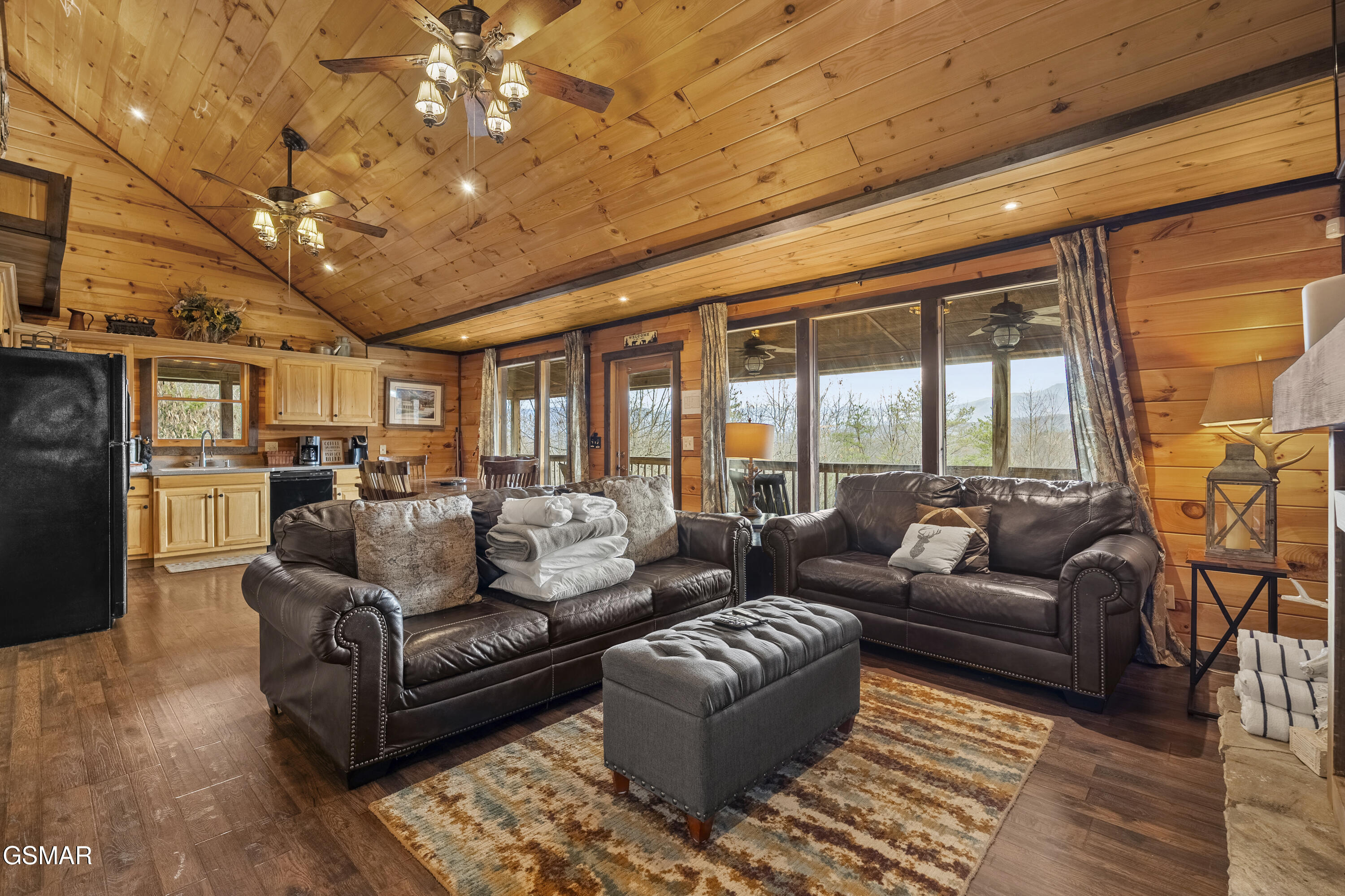 1625 Bear Claw Way Sevierville TN 37862