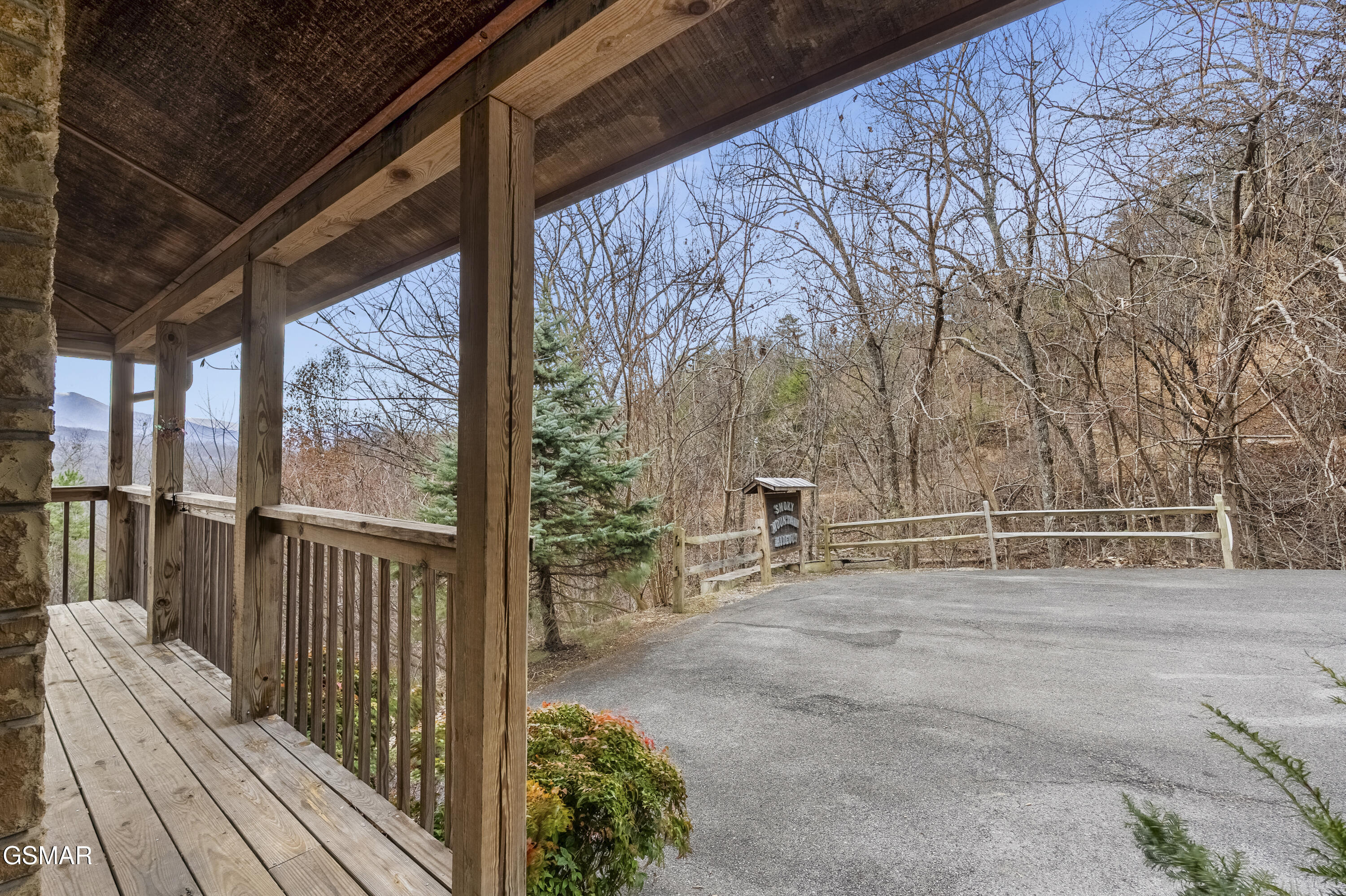 1625 Bear Claw Way Sevierville TN 37862