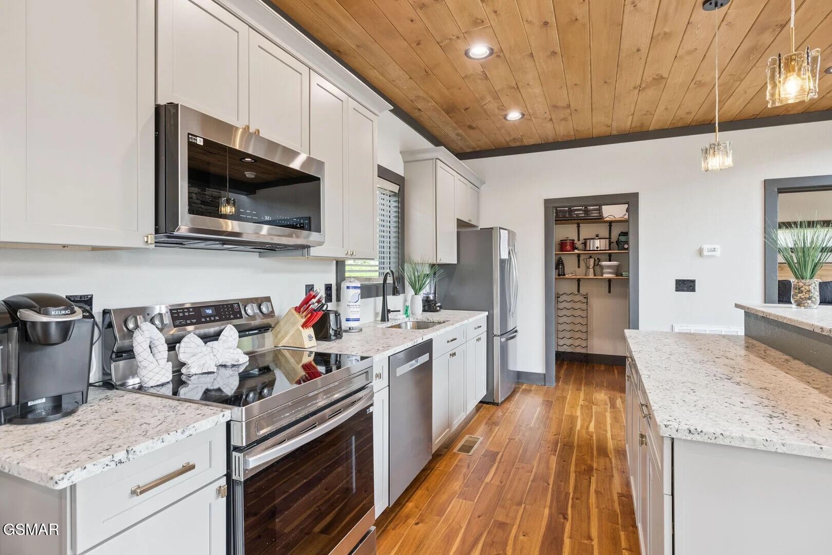 332 Sterling Drive Gatlinburg TN 37738