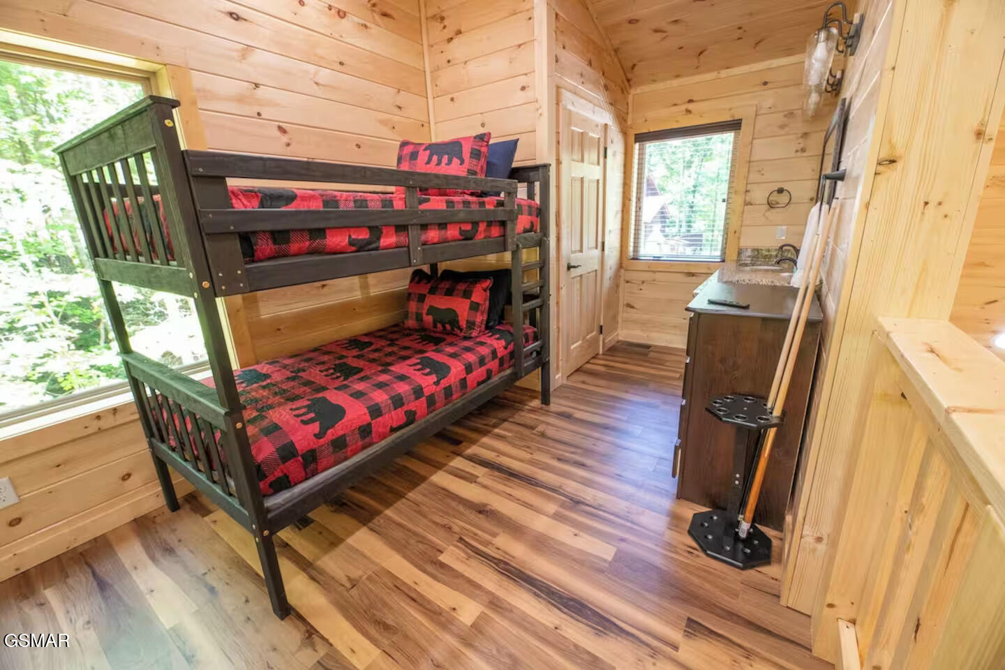 515 Deer Path Lane Gatlinburg TN 37738