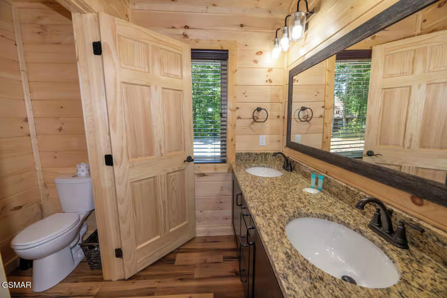 515 Deer Path Lane Gatlinburg TN 37738