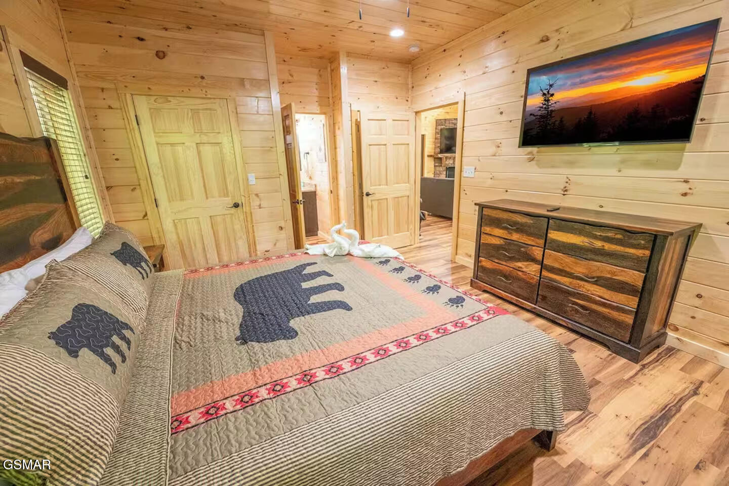 515 Deer Path Lane Gatlinburg TN 37738