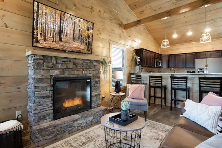 862 Osprey Way Pigeon Forge TN 37863