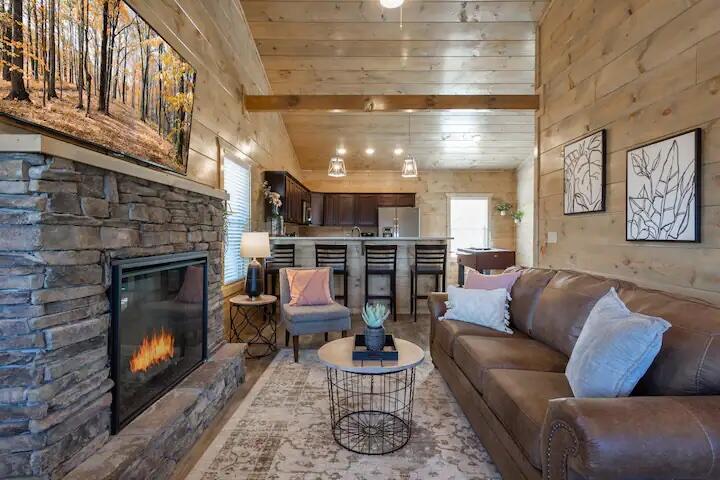 862 Osprey Way Pigeon Forge TN 37863