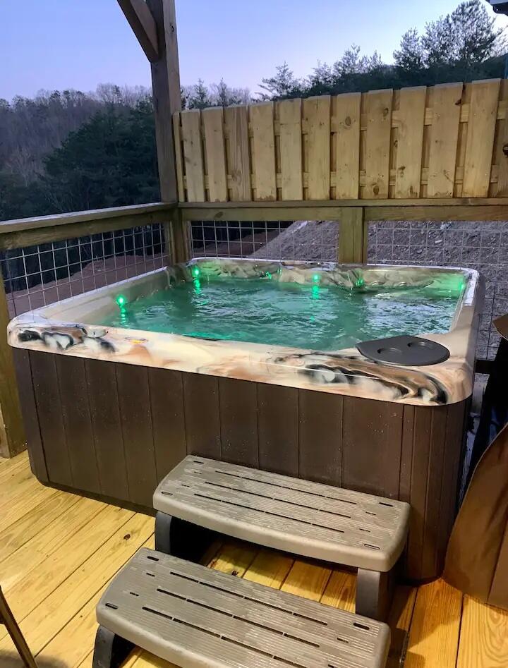 862 Osprey Way Pigeon Forge TN 37863
