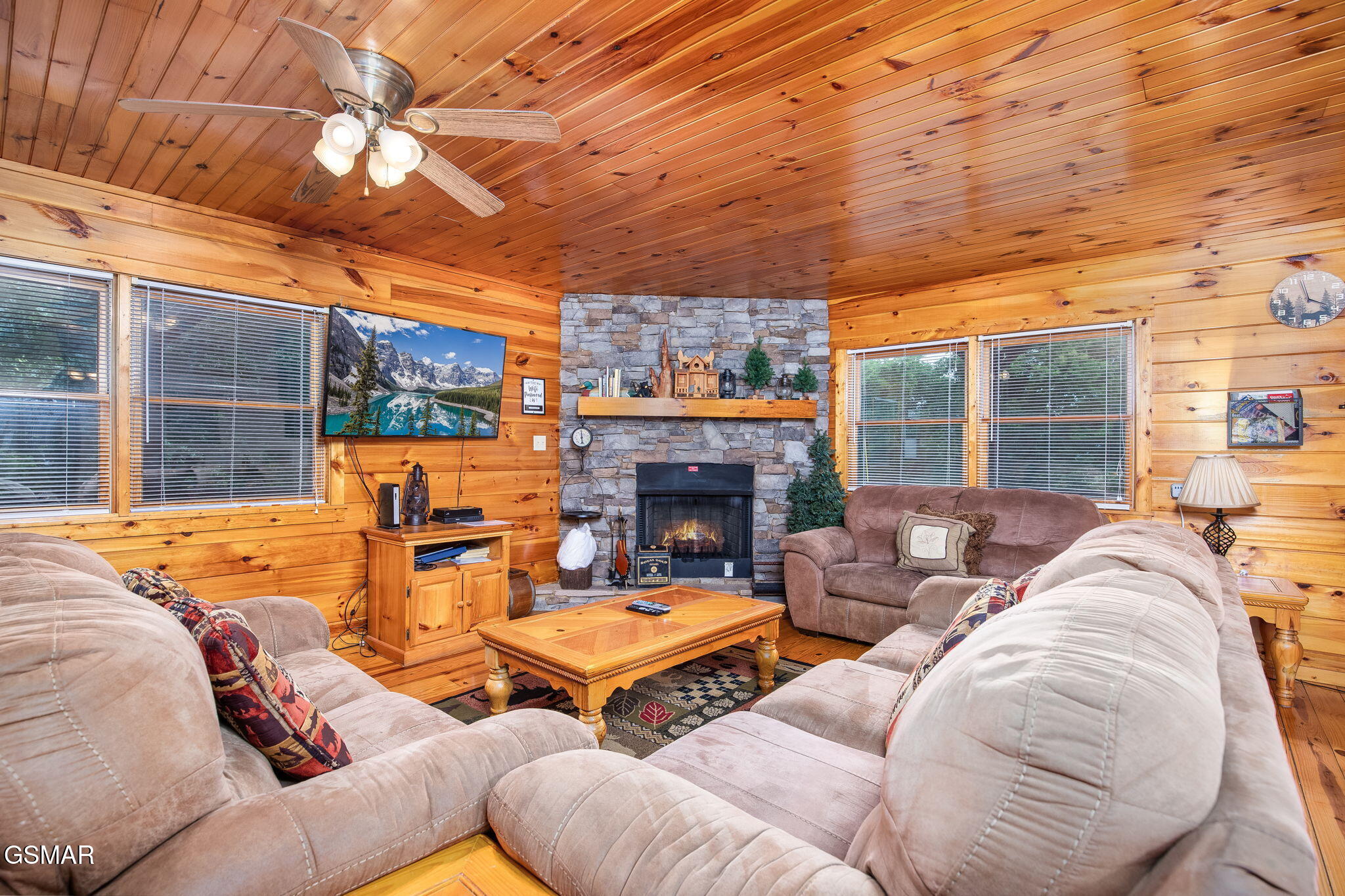 2039 Oakmont Drive Sevierville TN 37876