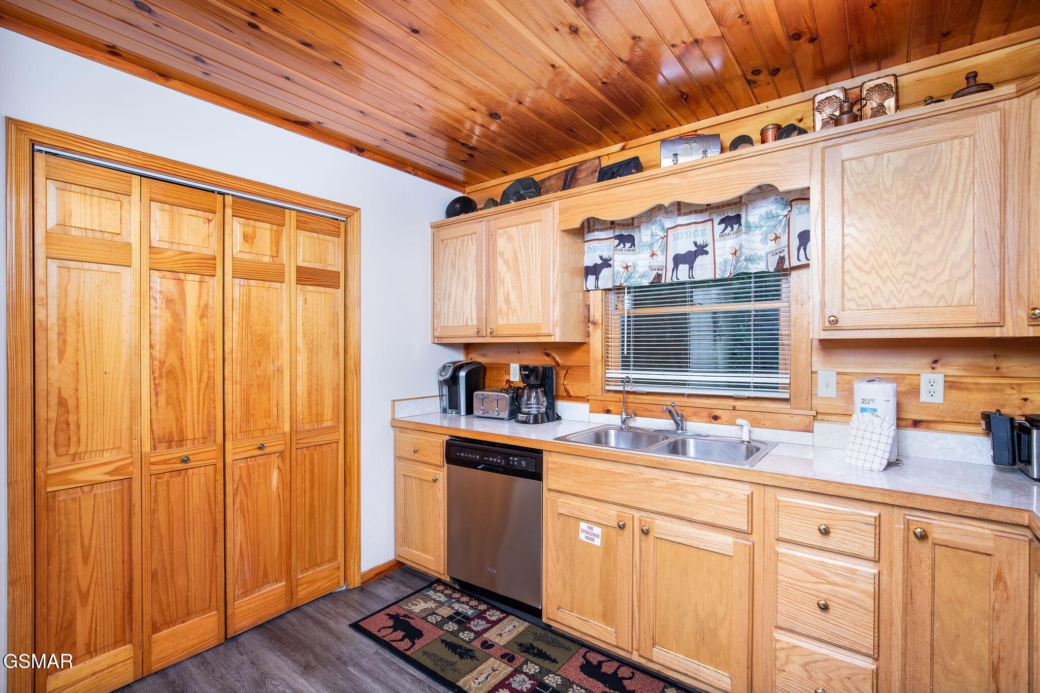 2039 Oakmont Drive Sevierville TN 37876