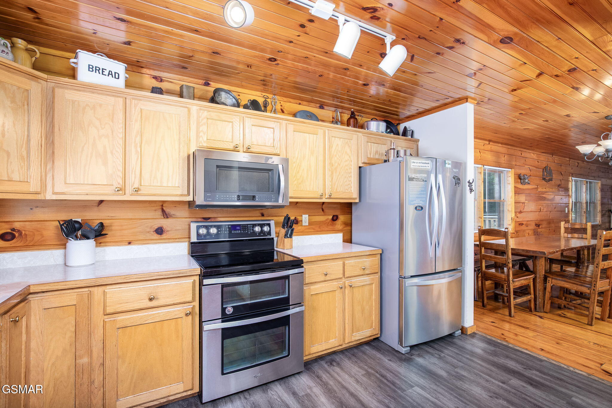 2039 Oakmont Drive Sevierville TN 37876