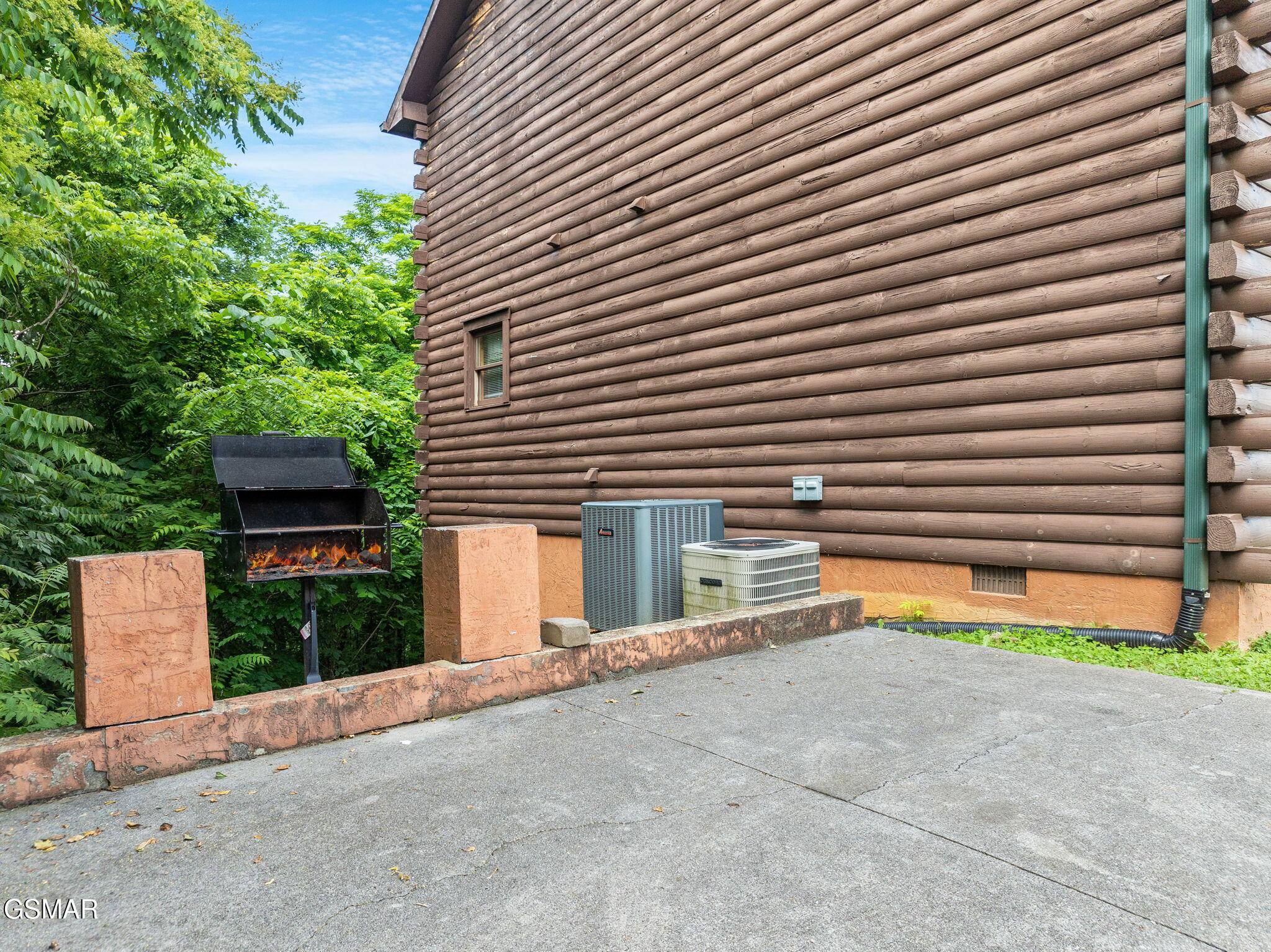 2039 Oakmont Drive Sevierville TN 37876