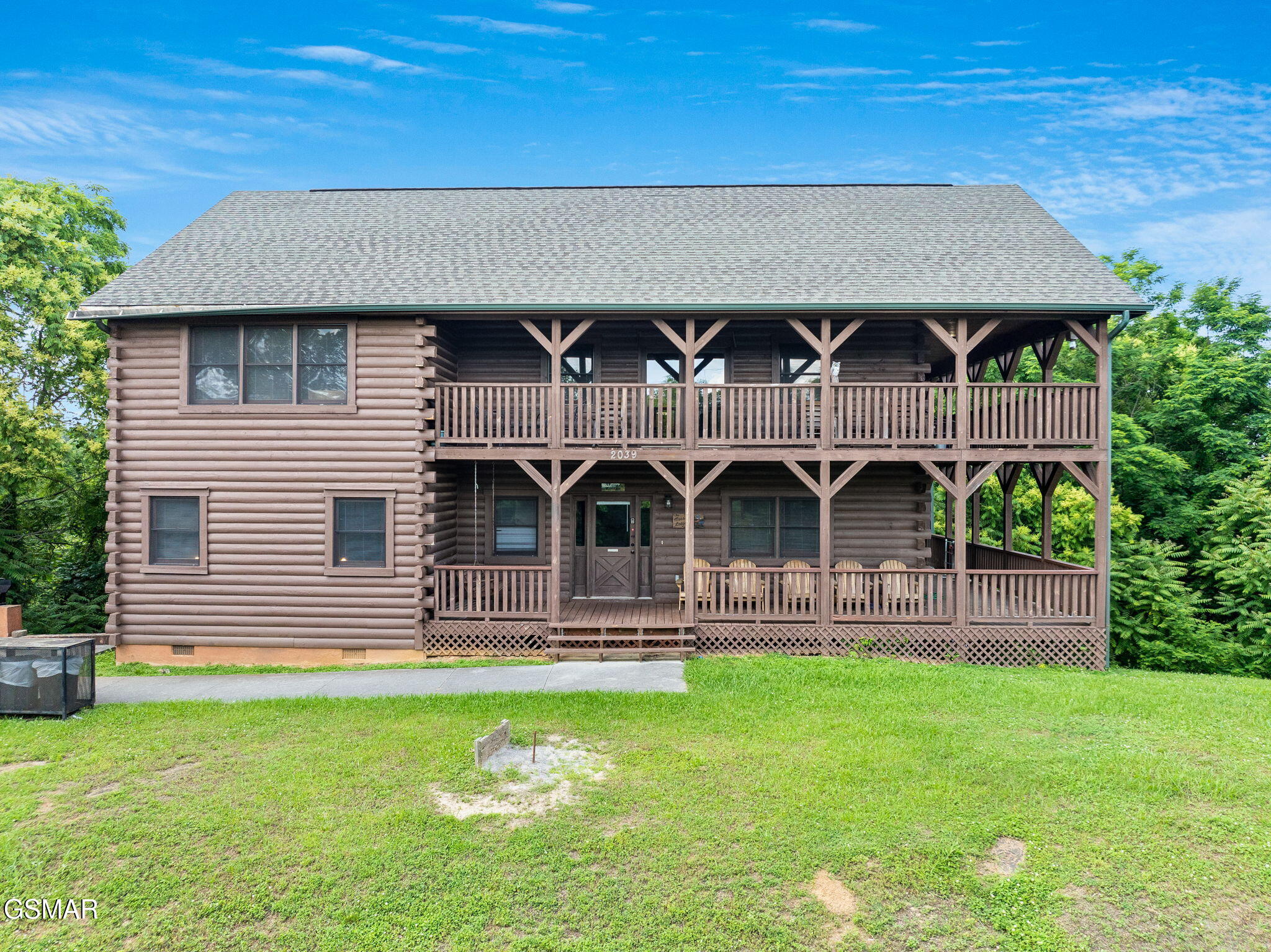 2039 Oakmont Drive Sevierville TN 37876