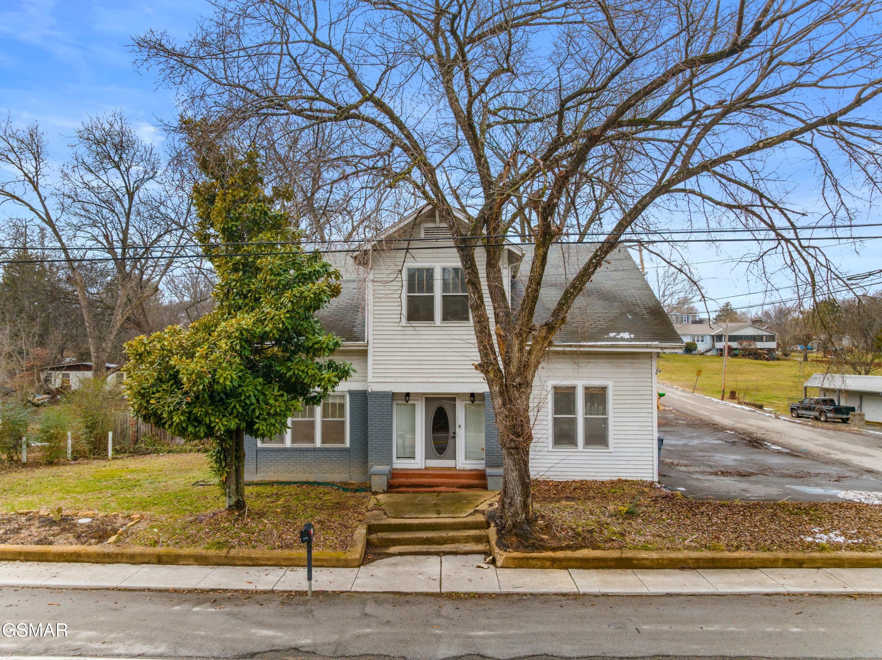 222 E Meeting Street Dandridge TN 37725