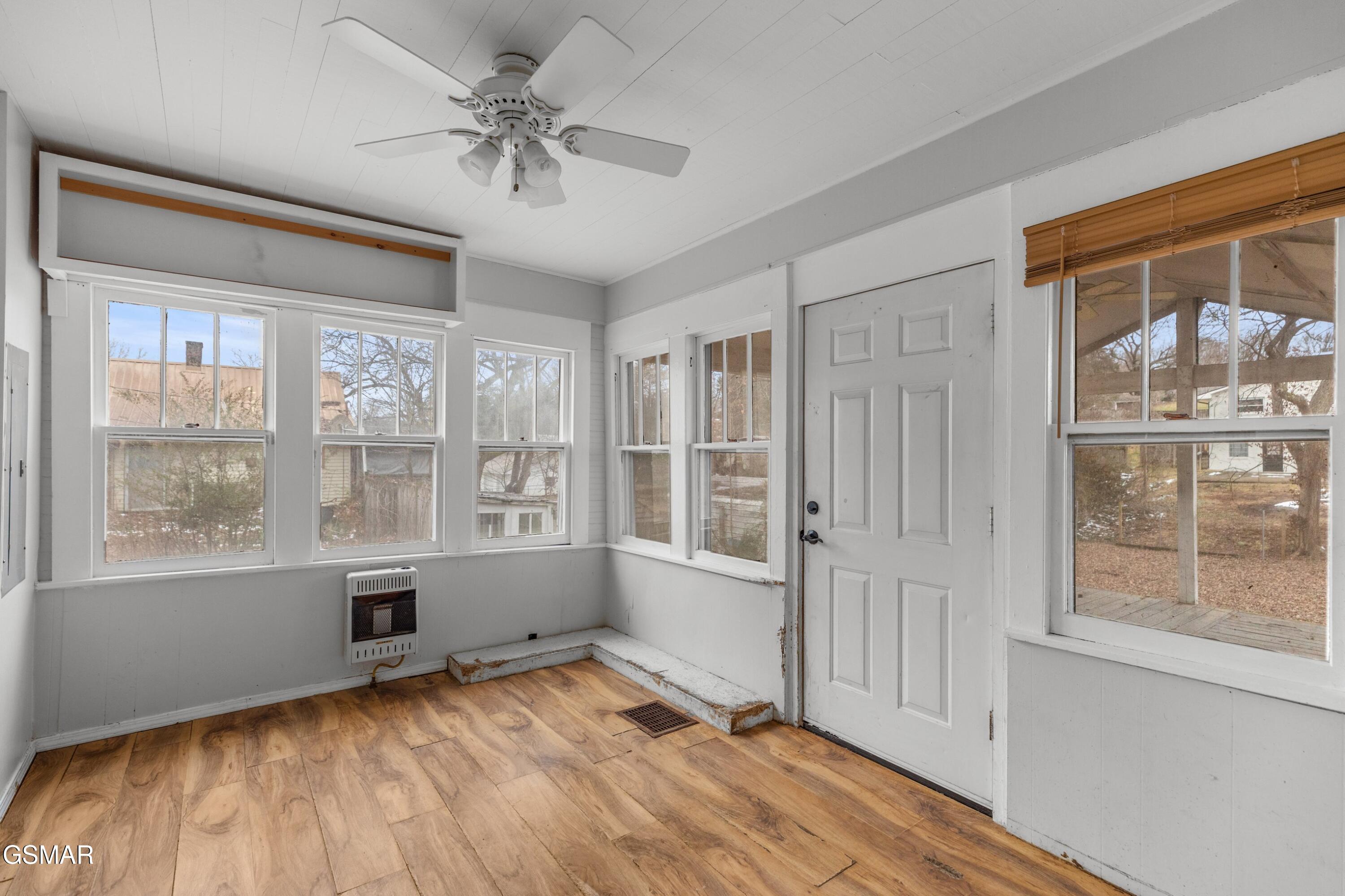 222 E Meeting Street Dandridge TN 37725