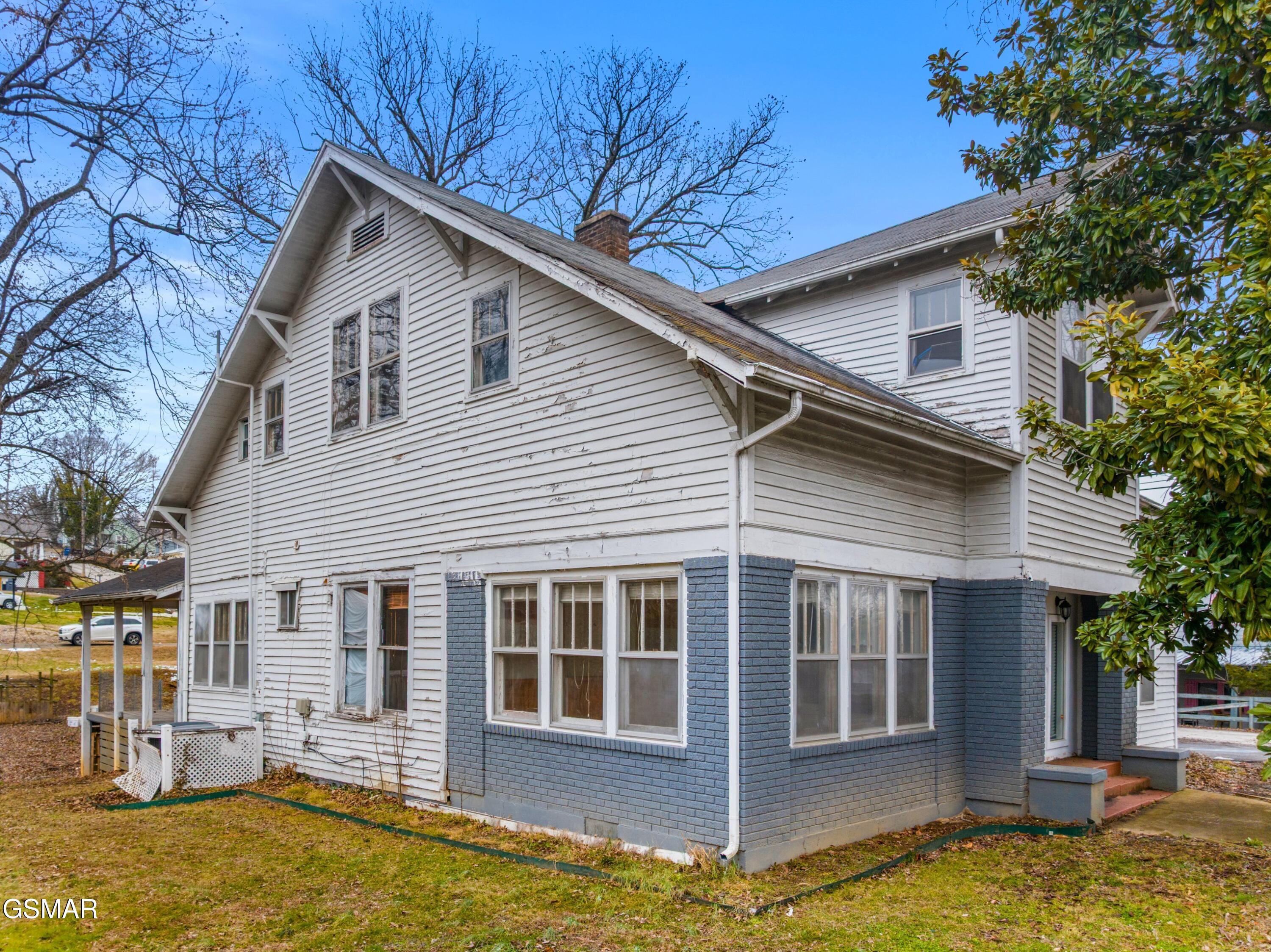 222 E Meeting Street Dandridge TN 37725