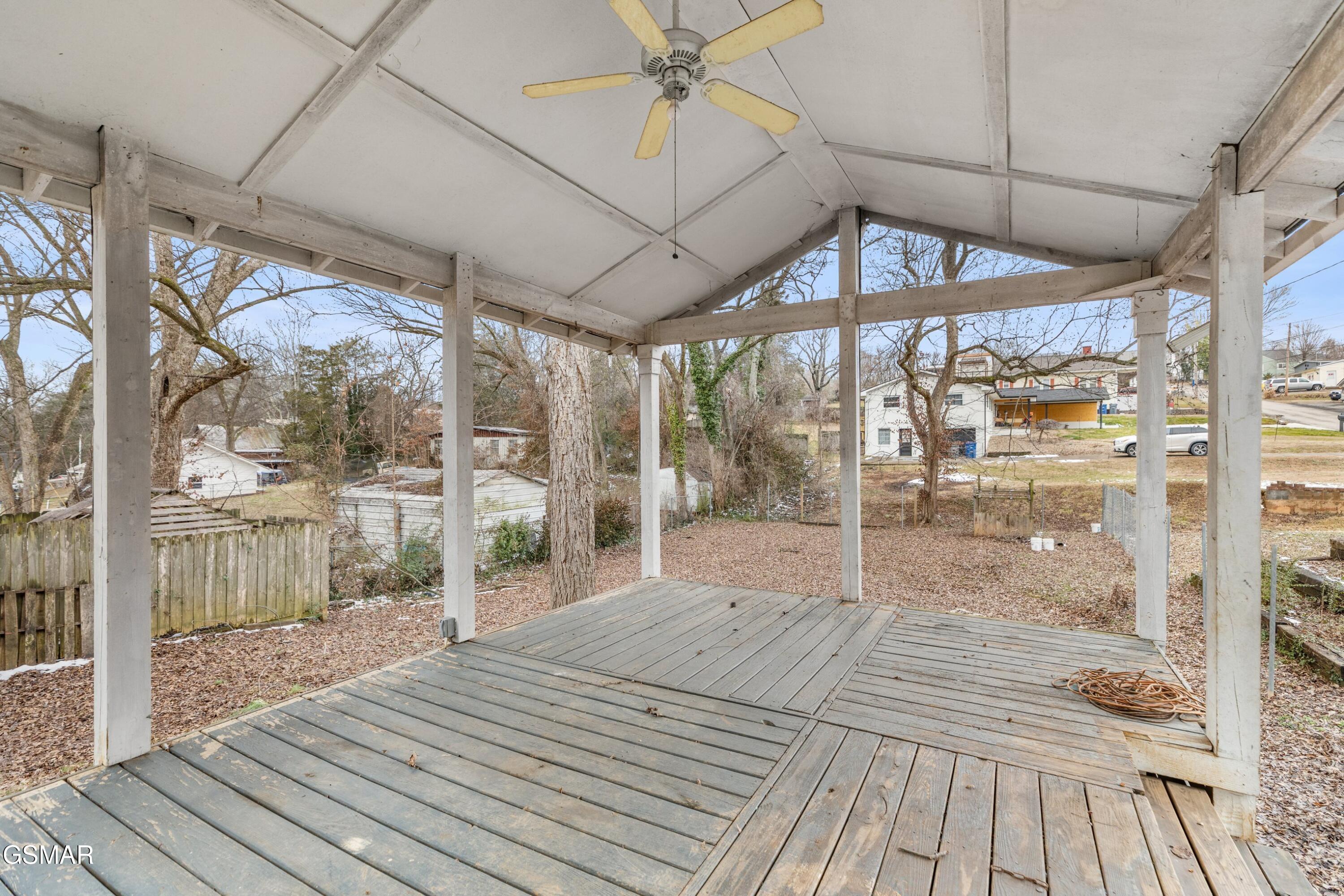 222 E Meeting Street Dandridge TN 37725