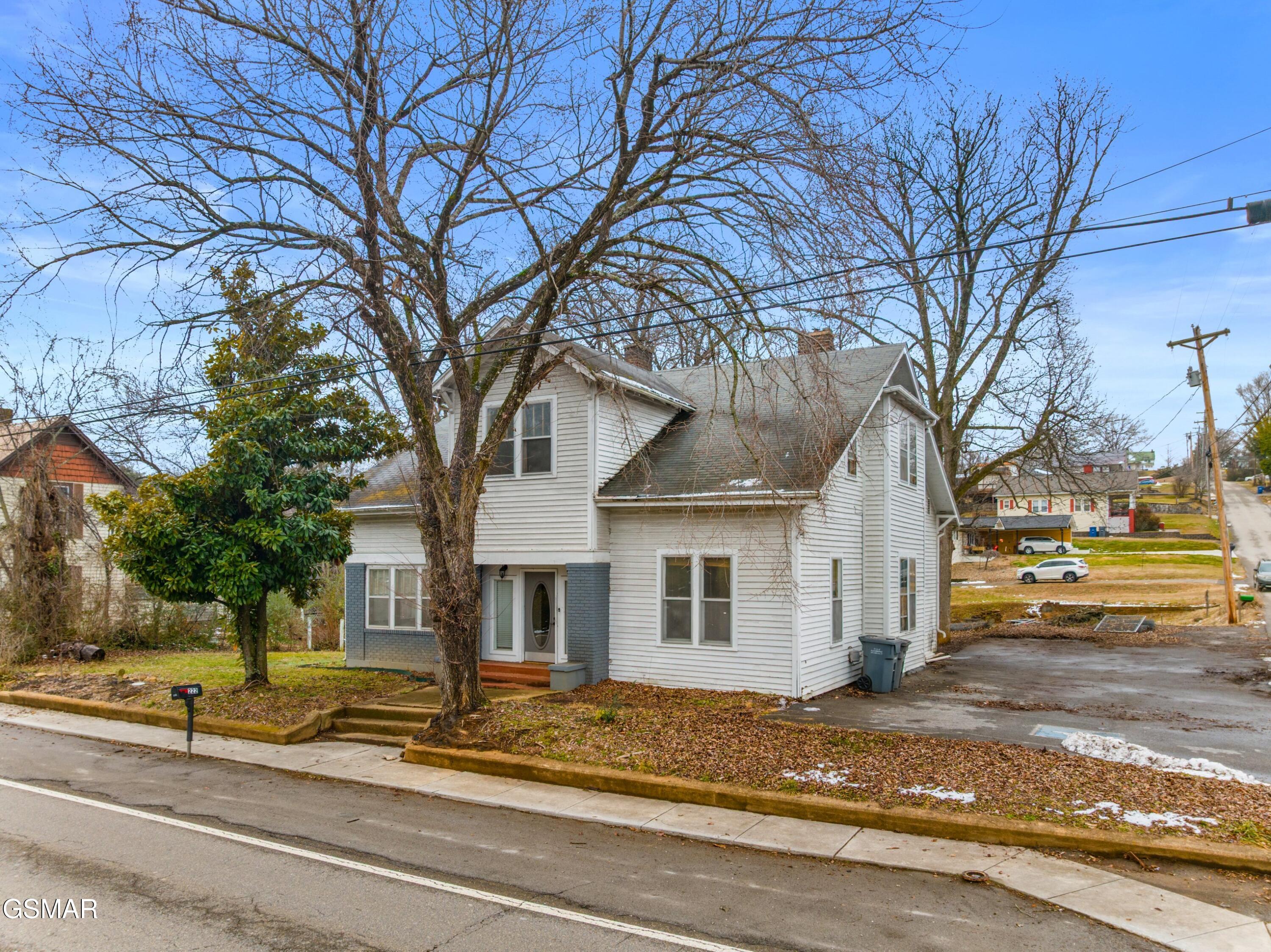 222 E Meeting Street Dandridge TN 37725