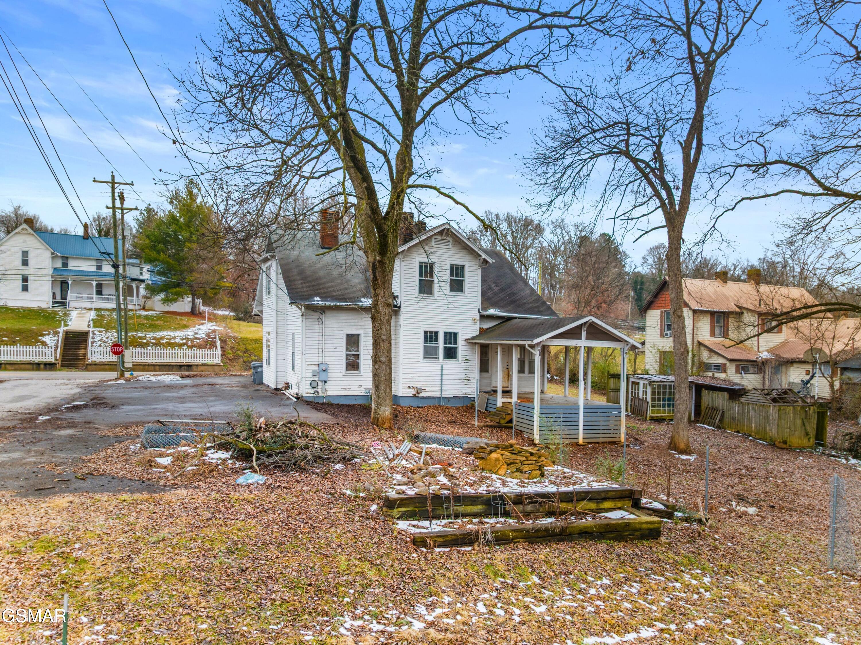 222 E Meeting Street Dandridge TN 37725