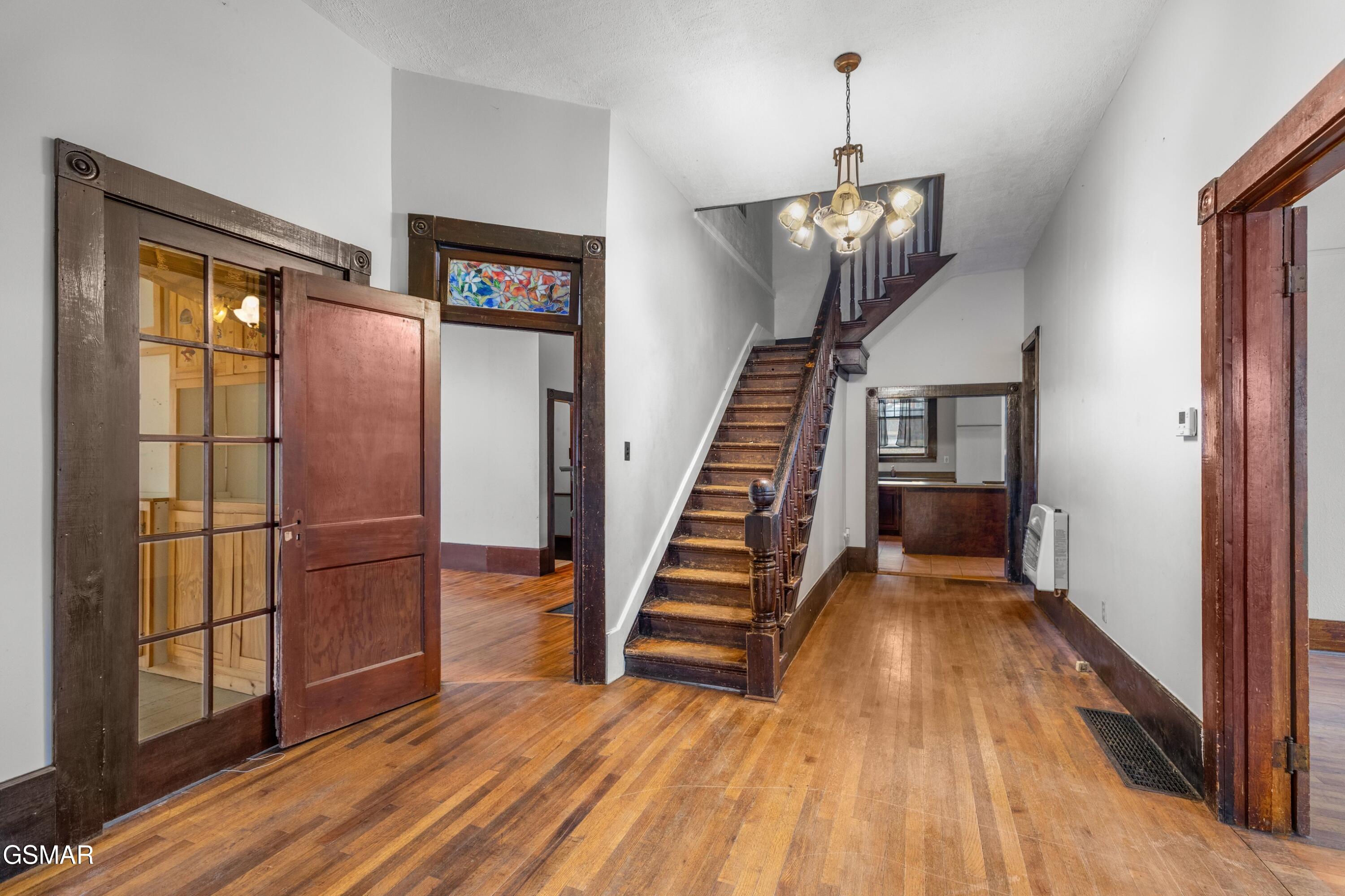 222 E Meeting Street Dandridge TN 37725