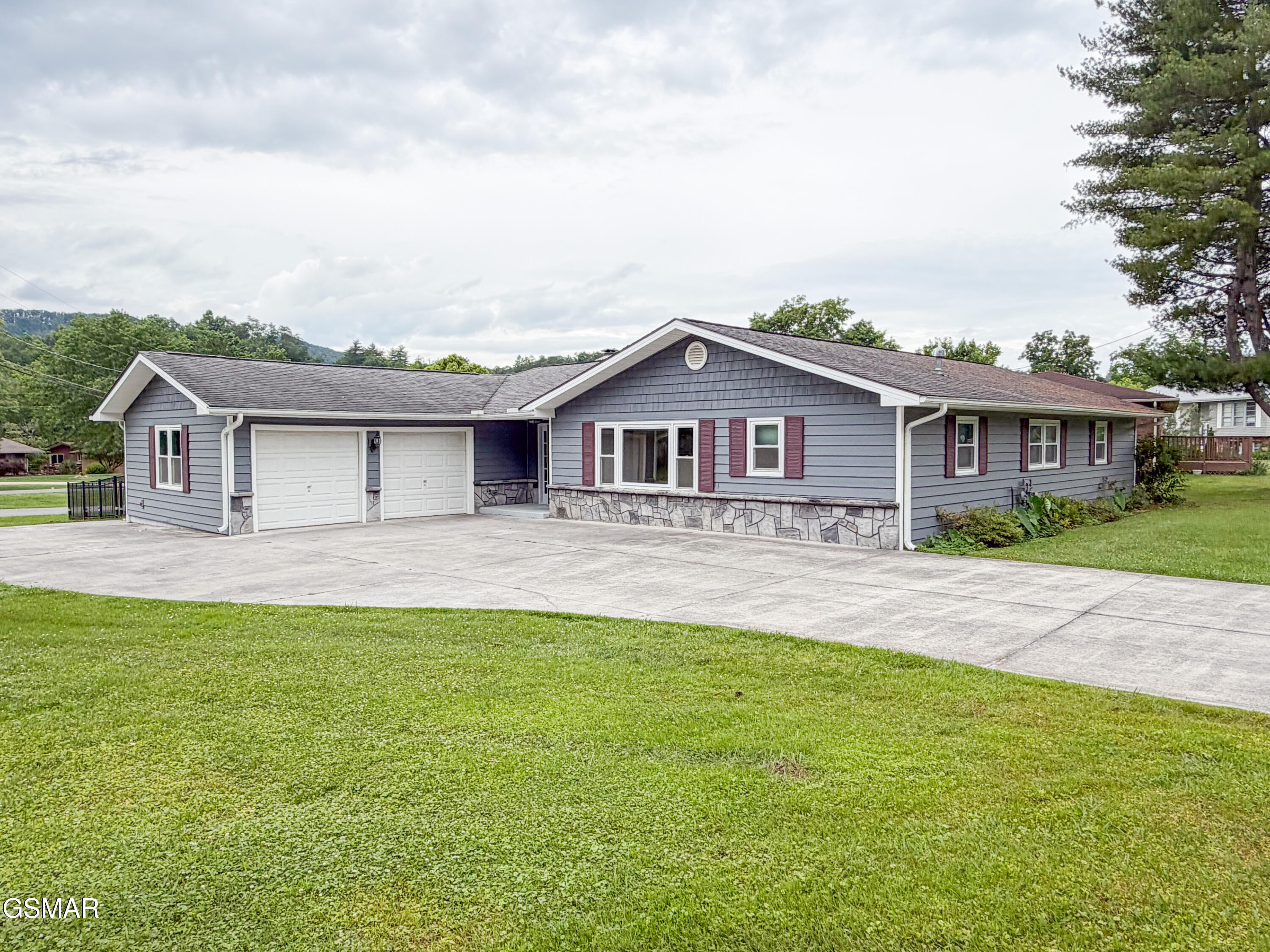 302 Park View Circle Pigeon Forge TN 37863