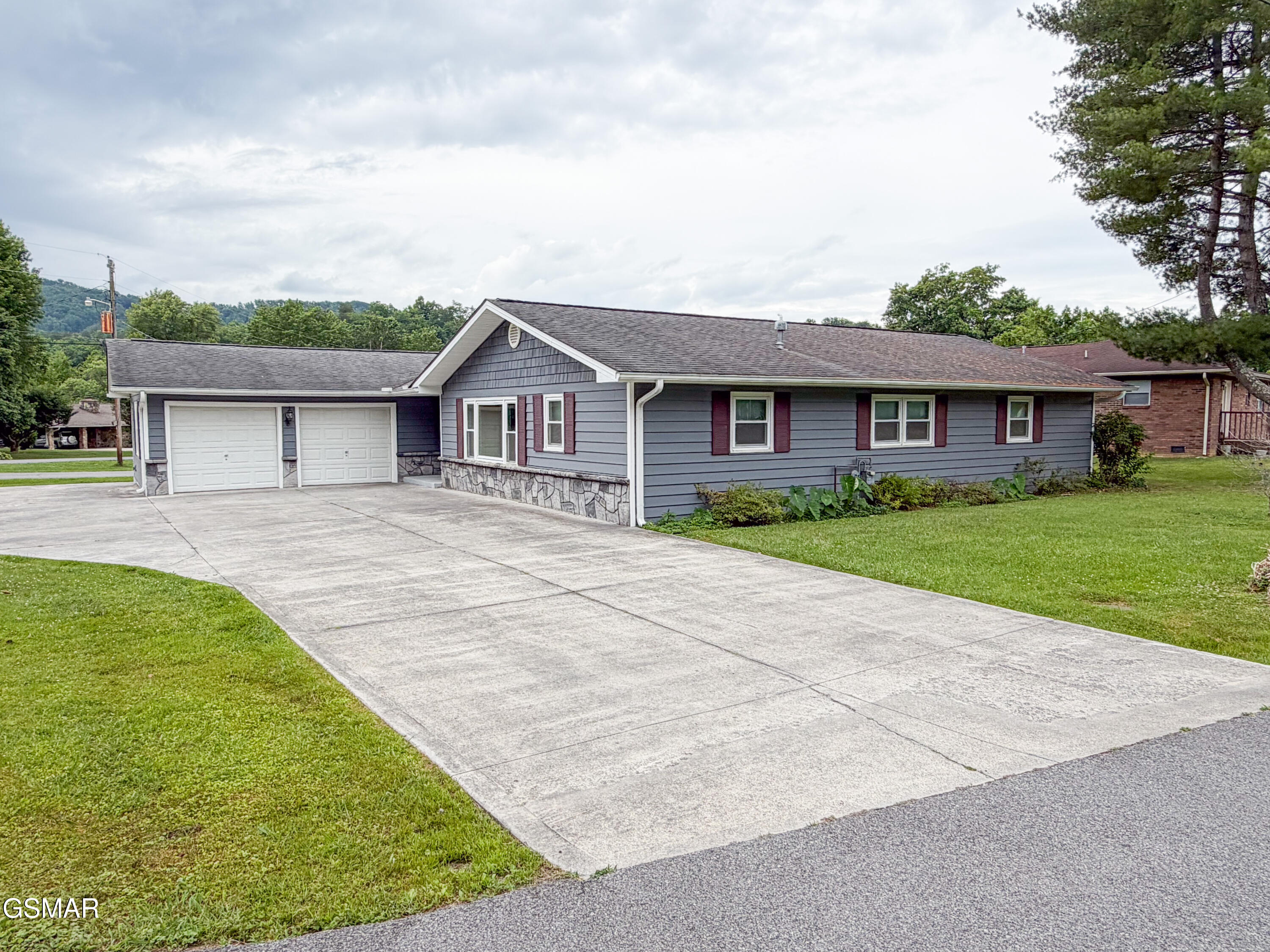 302 Park View Circle Pigeon Forge TN 37863