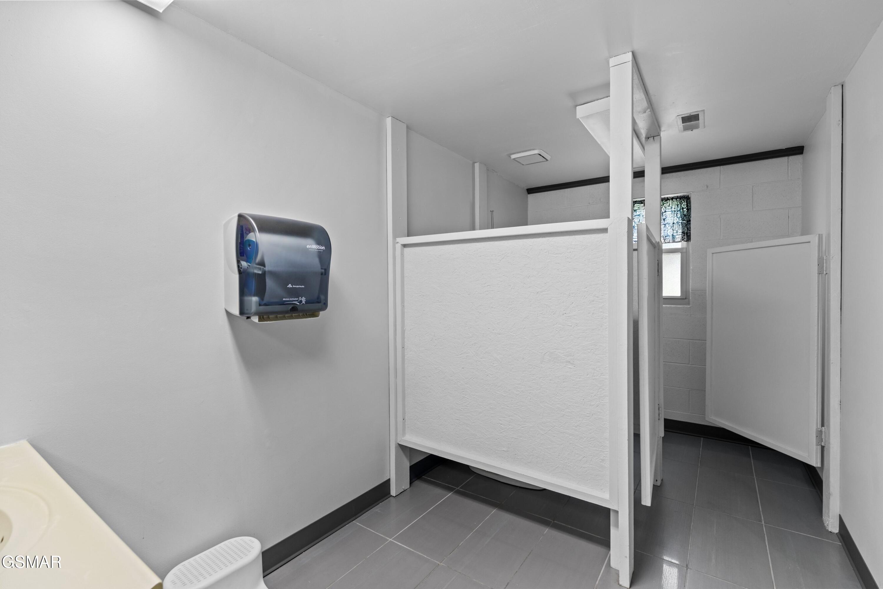 1015 N Union Grove Road Friendsville TN 37737