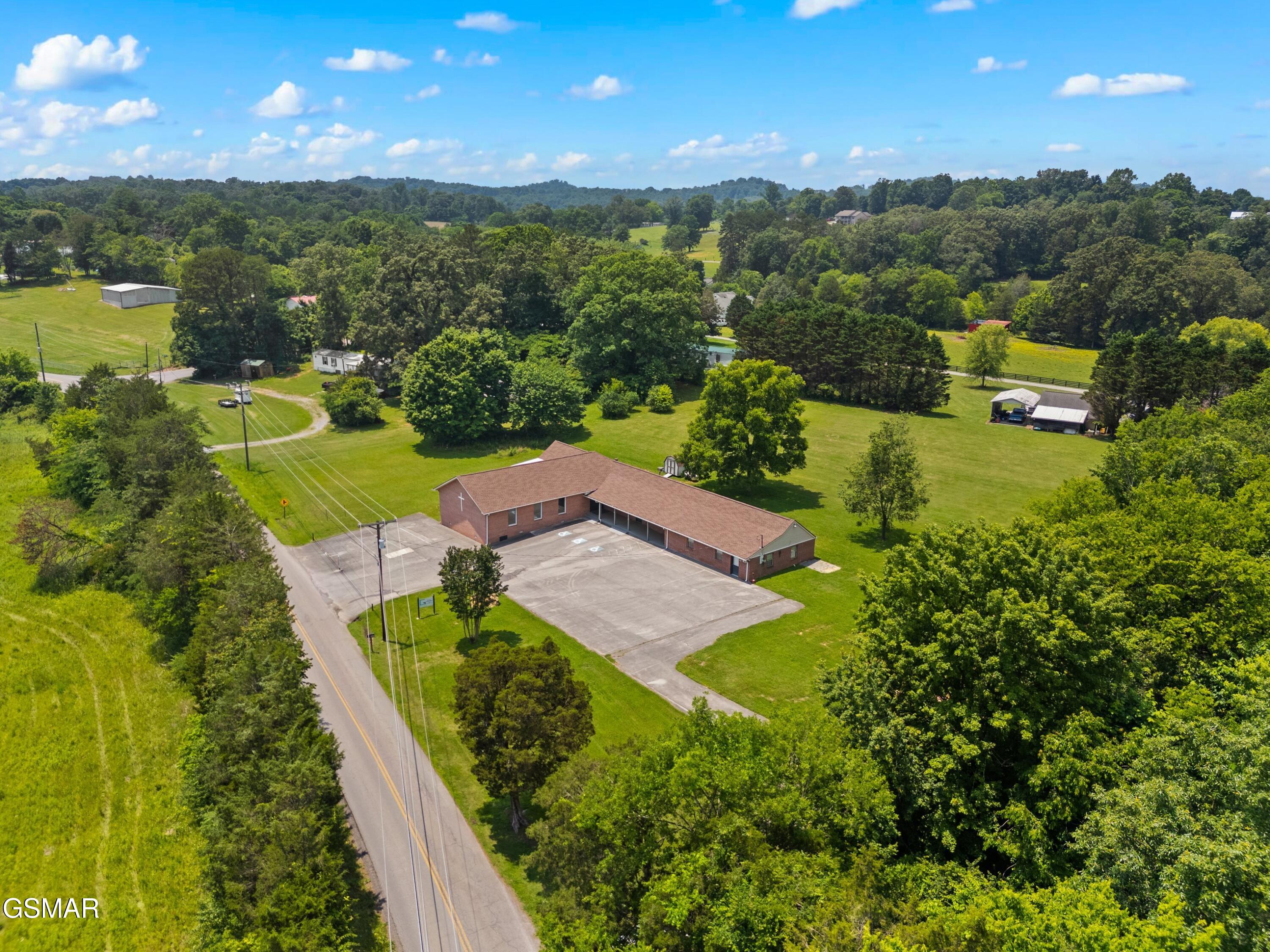 1015 N Union Grove Road Friendsville TN 37737