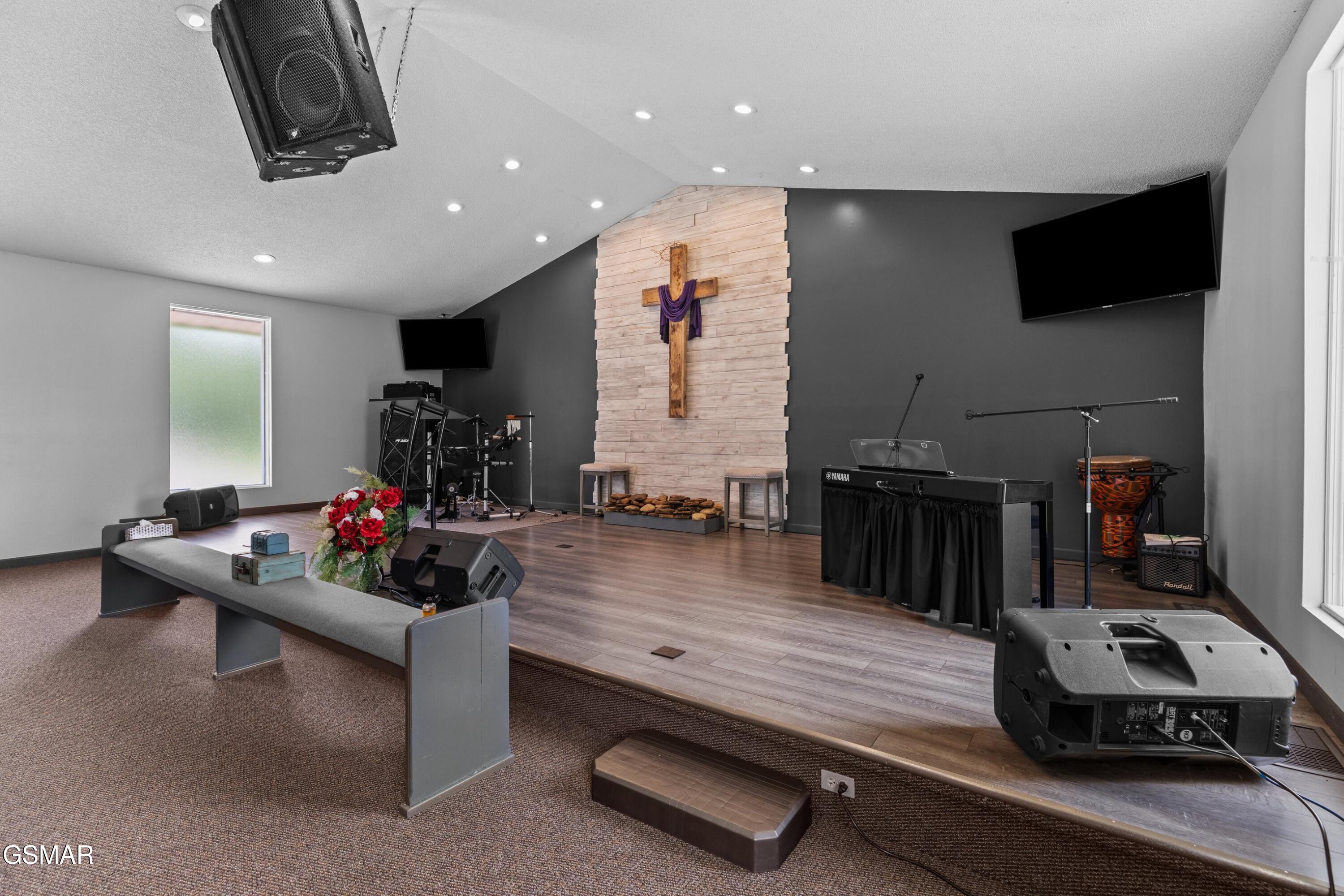 1015 N Union Grove Road Friendsville TN 37737