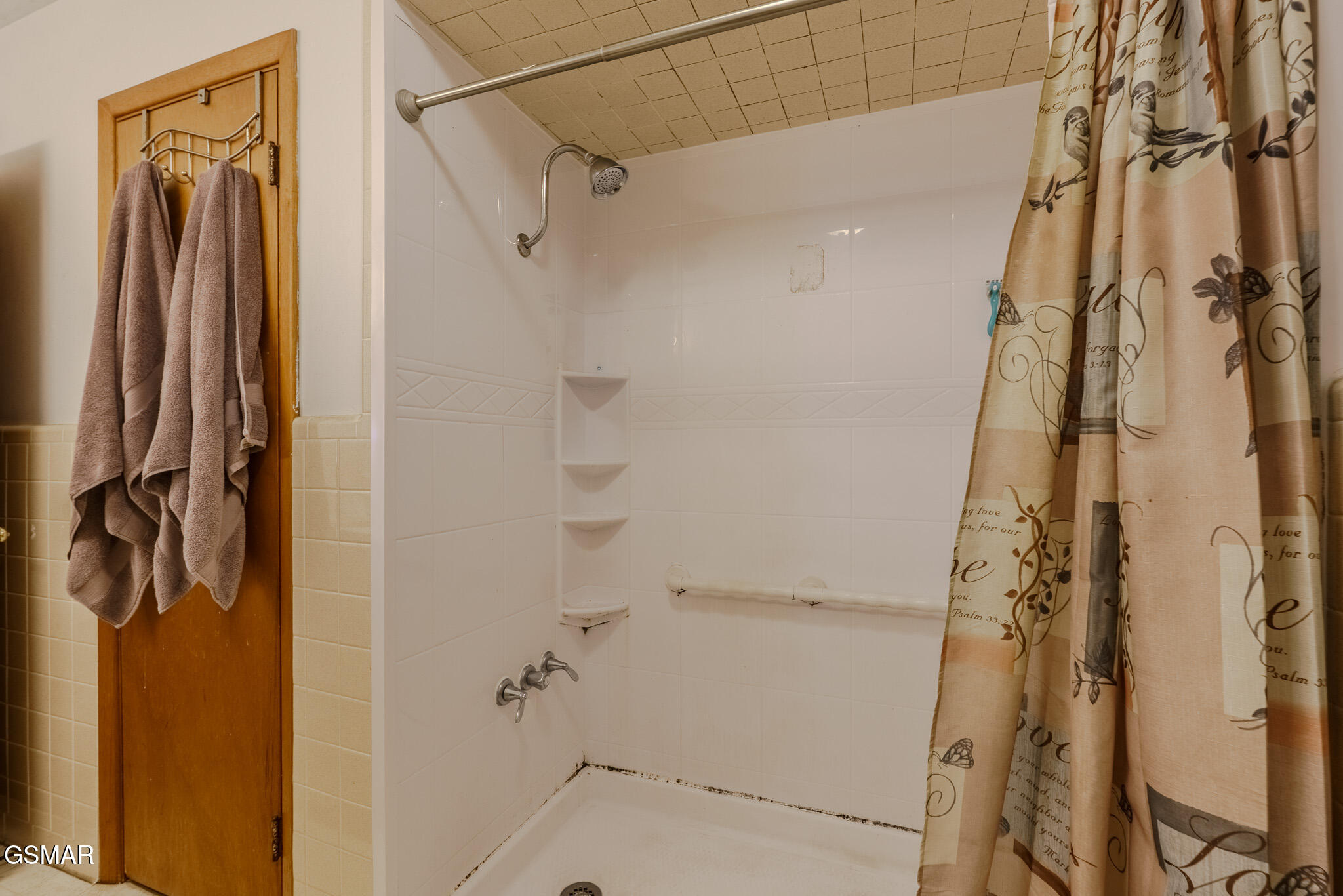 215 Valley Drive Pigeon Forge TN 37863