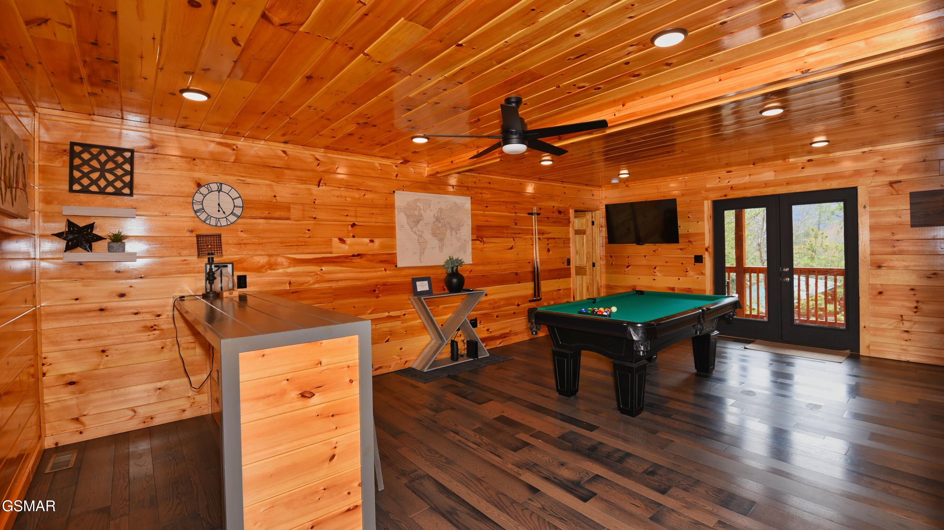 1616 Misty Hollow Way Gatlinburg TN 37738