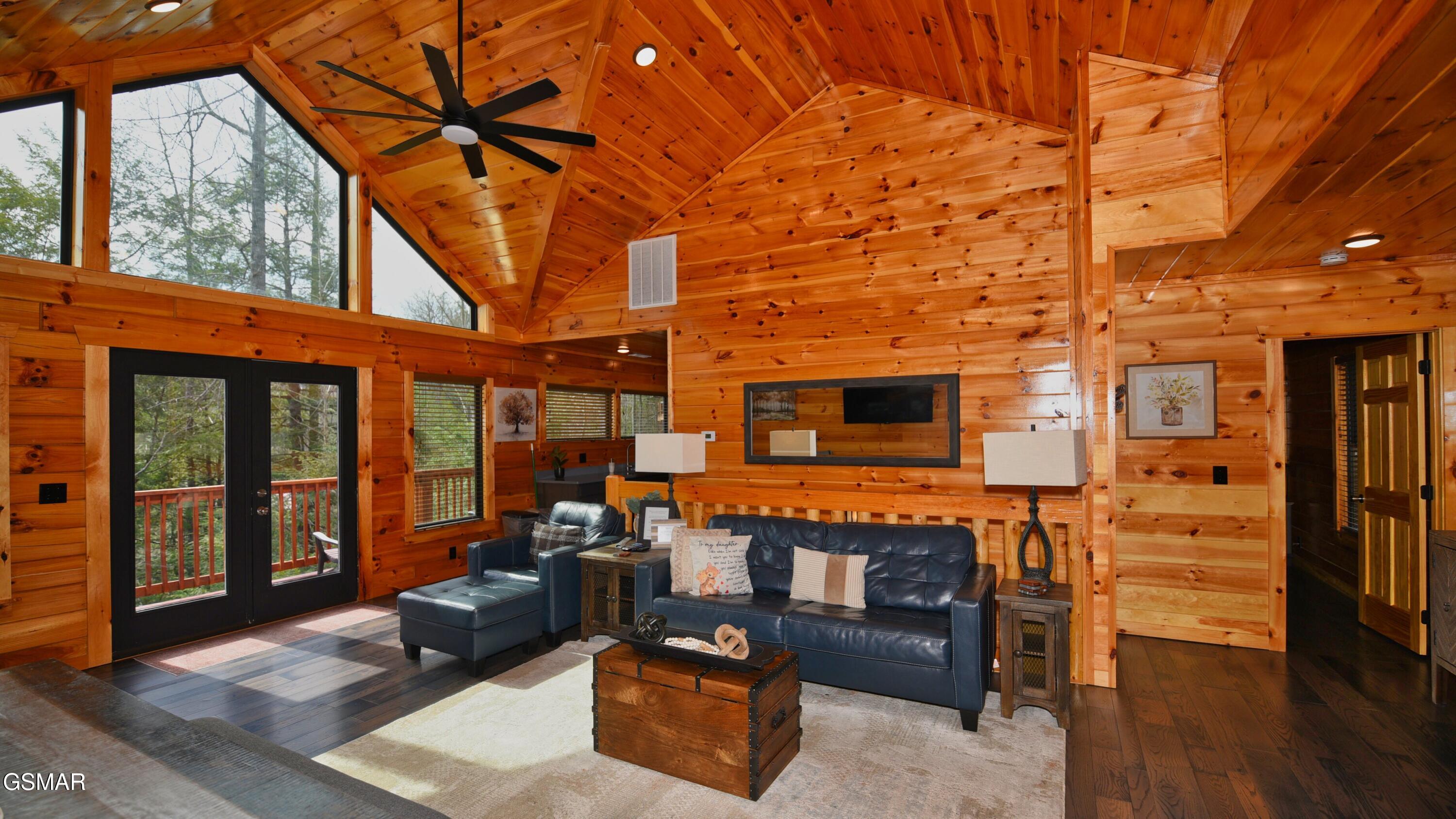 1616 Misty Hollow Way Gatlinburg TN 37738