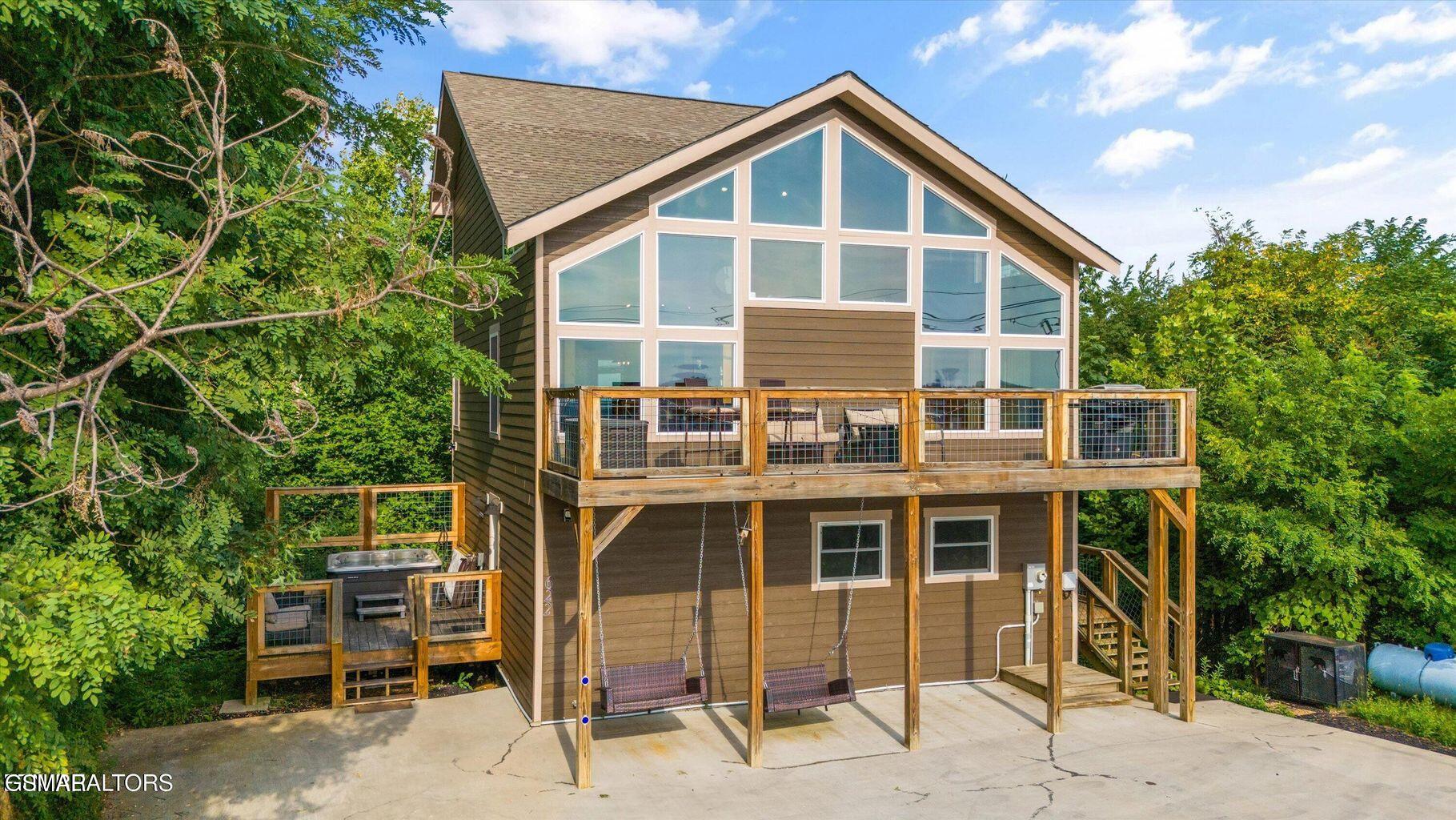 622 Wiley Oakley Drive Gatlinburg TN 37738