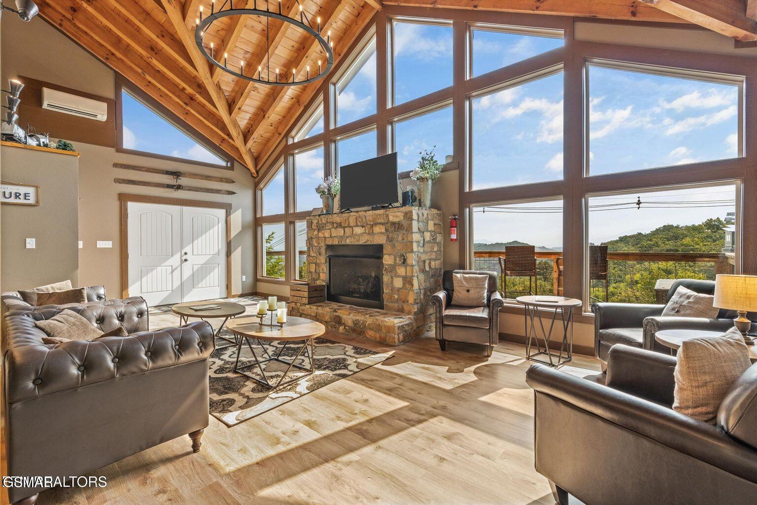 622 Wiley Oakley Drive Gatlinburg TN 37738