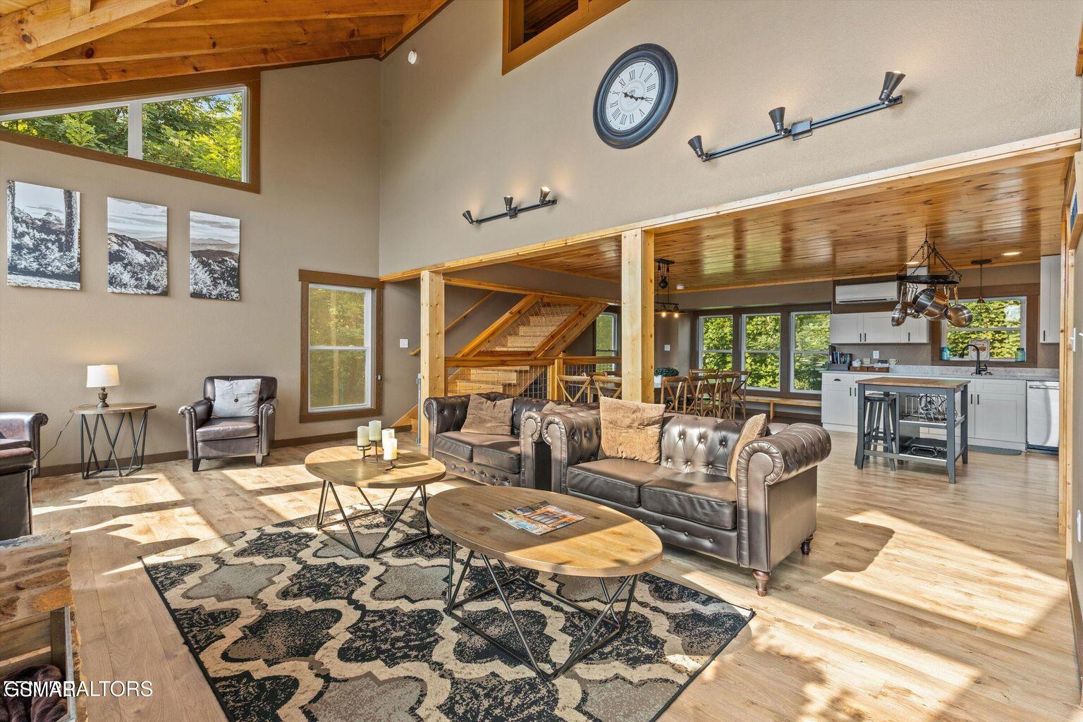 622 Wiley Oakley Drive Gatlinburg TN 37738