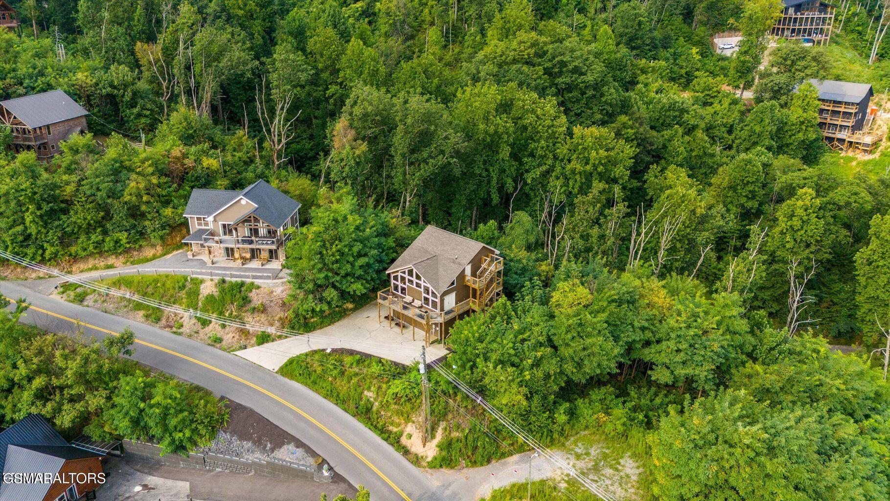 622 Wiley Oakley Drive Gatlinburg TN 37738