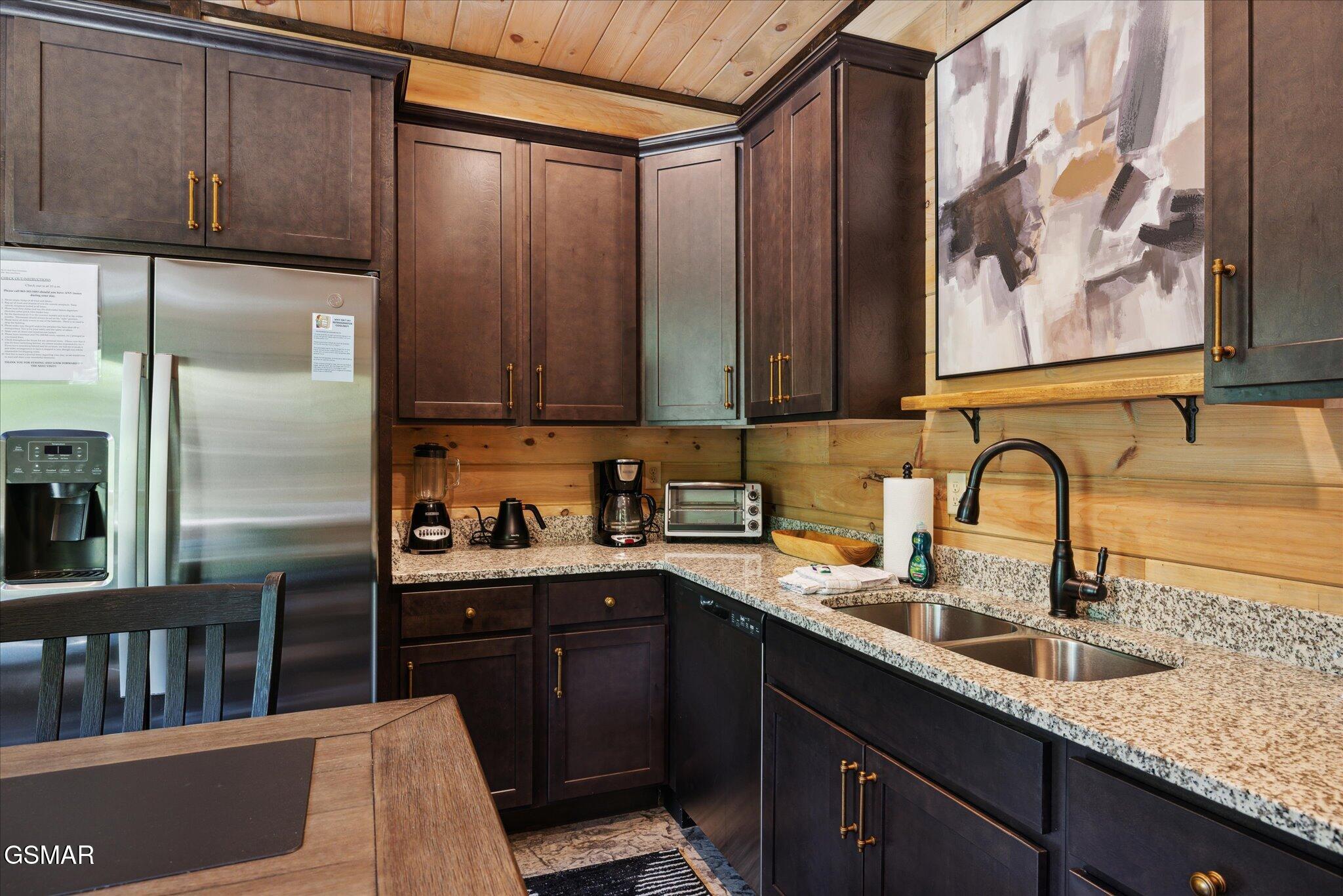 620 Deer Path Lane Gatlinburg TN 37738