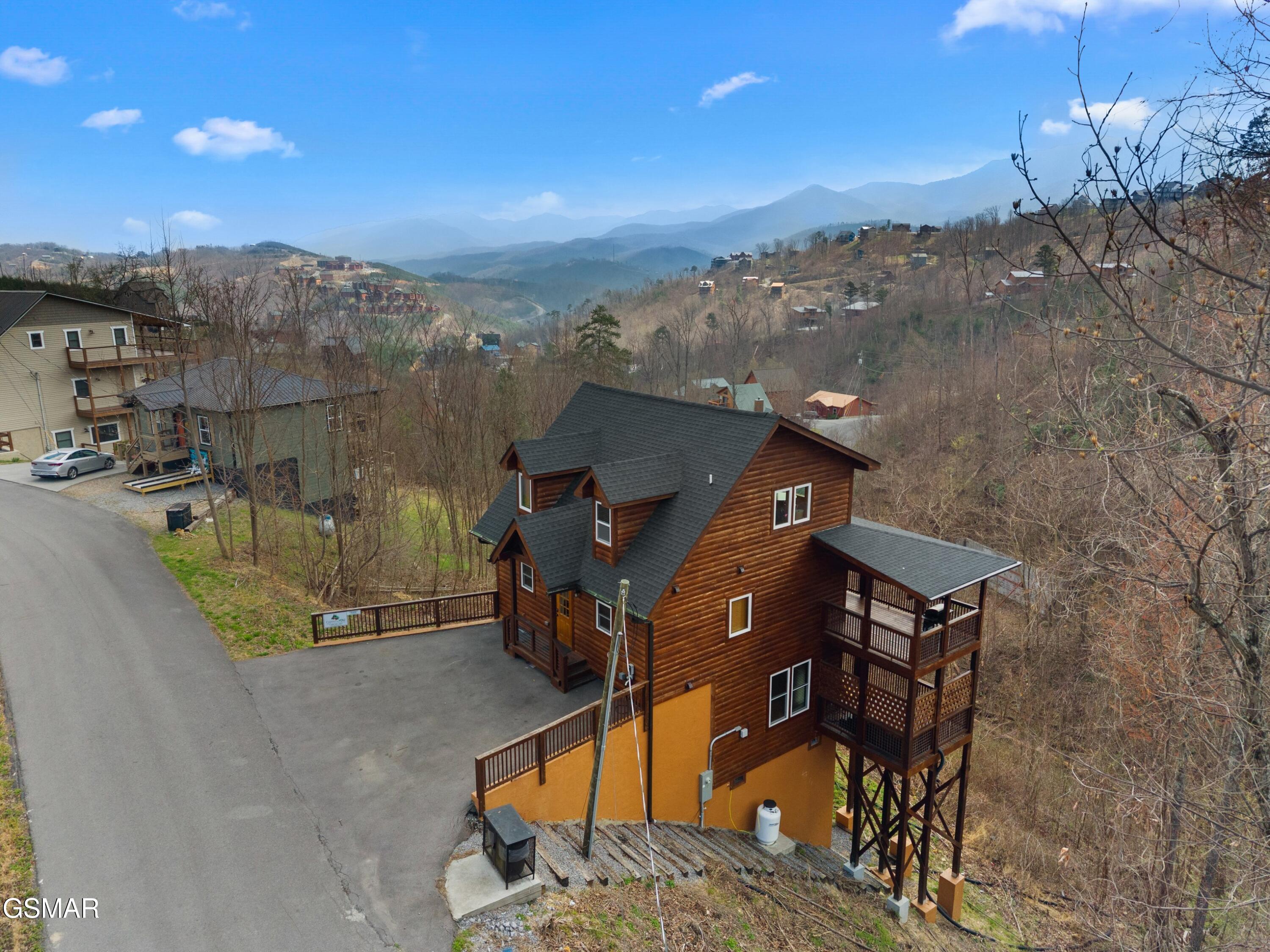 932 Chestnut Drive Gatlinburg TN 37738