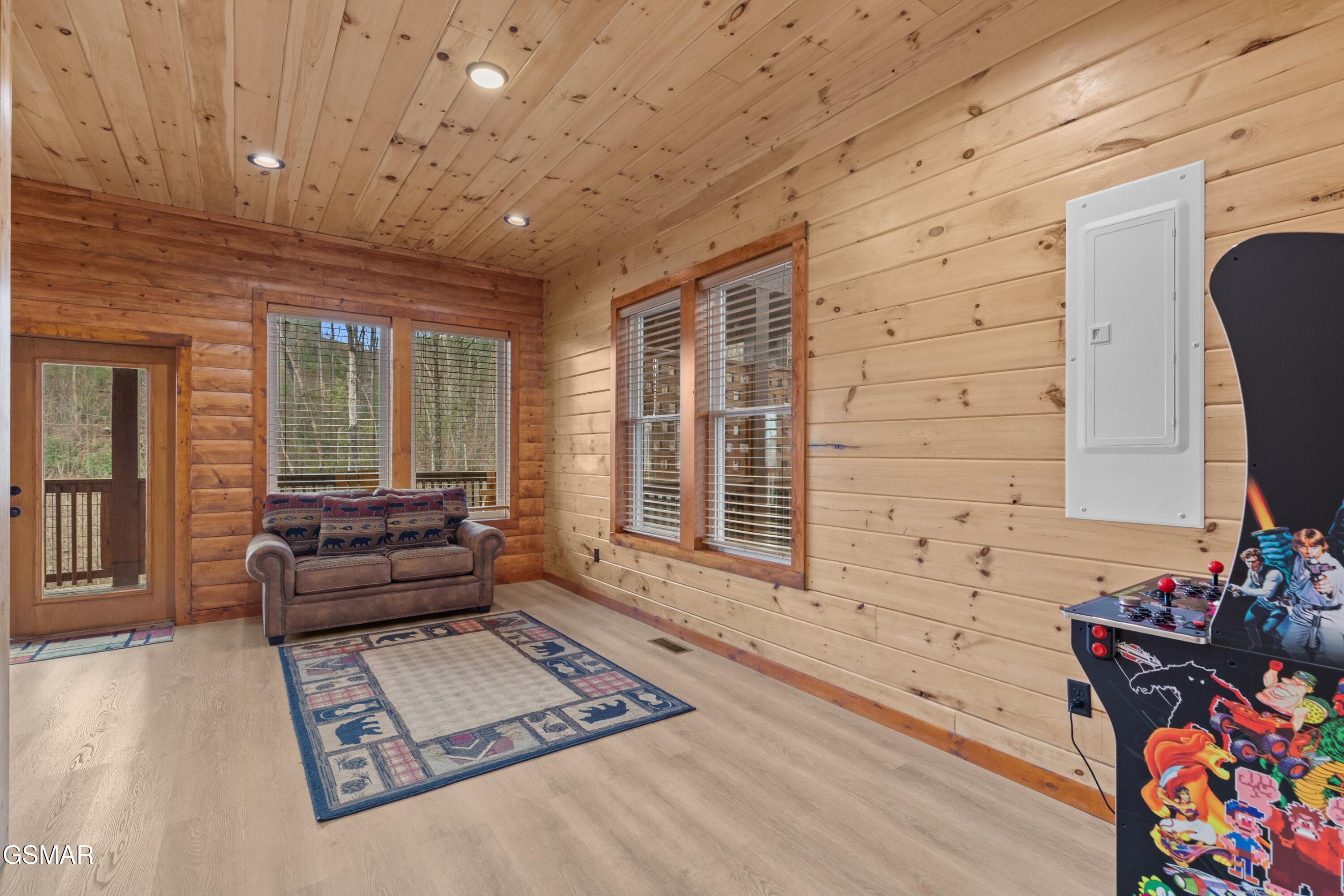932 Chestnut Drive Gatlinburg TN 37738