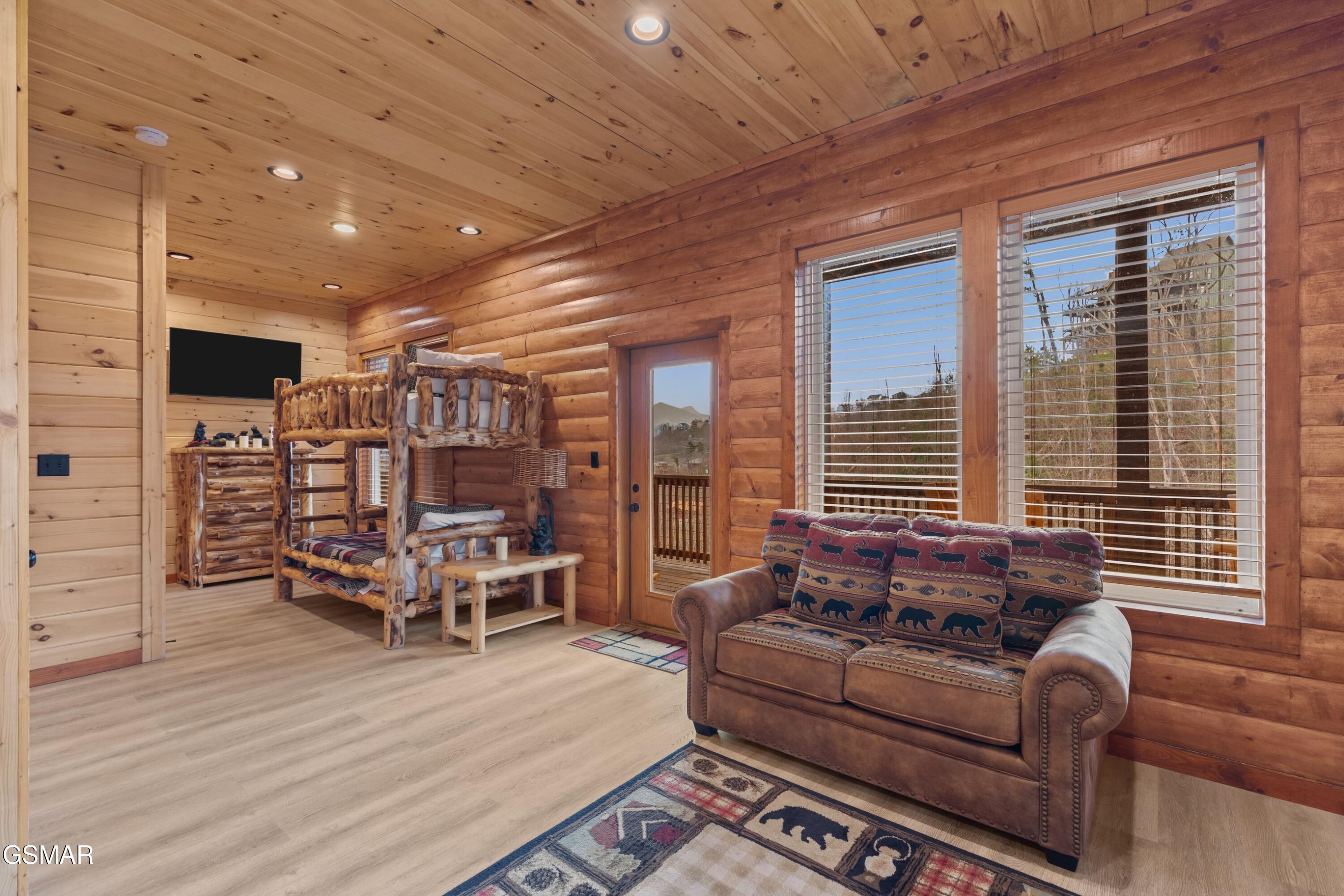 932 Chestnut Drive Gatlinburg TN 37738