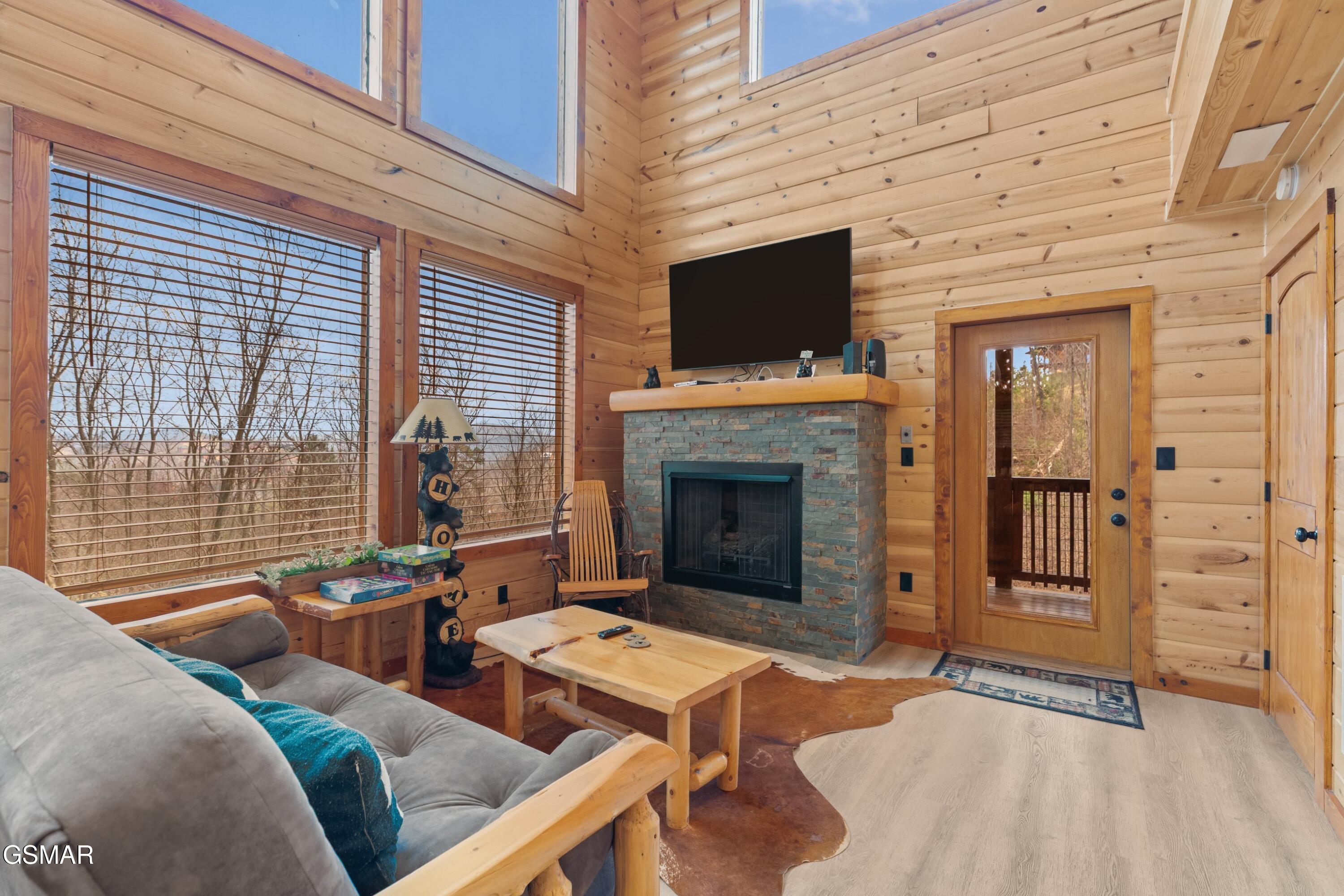 932 Chestnut Drive Gatlinburg TN 37738