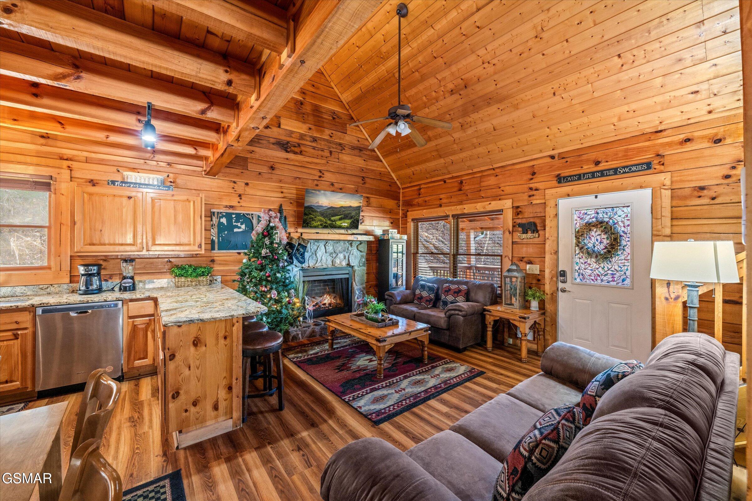 633 Chickasaw Gap Way Pigeon Forge TN 37863